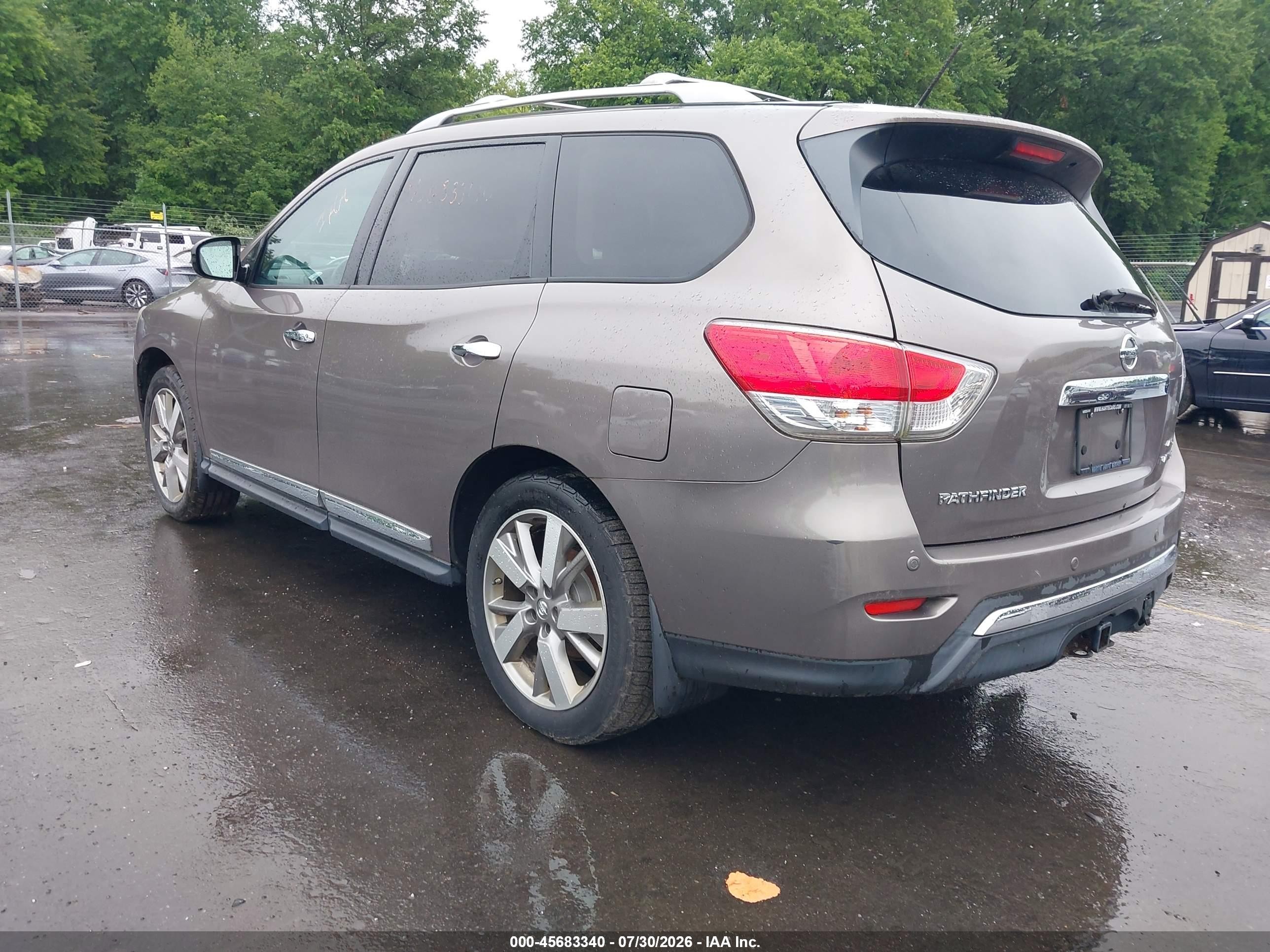 2013 Nissan Pathfinder Platinum Brown vin: 5N1AR2MM0DC670098