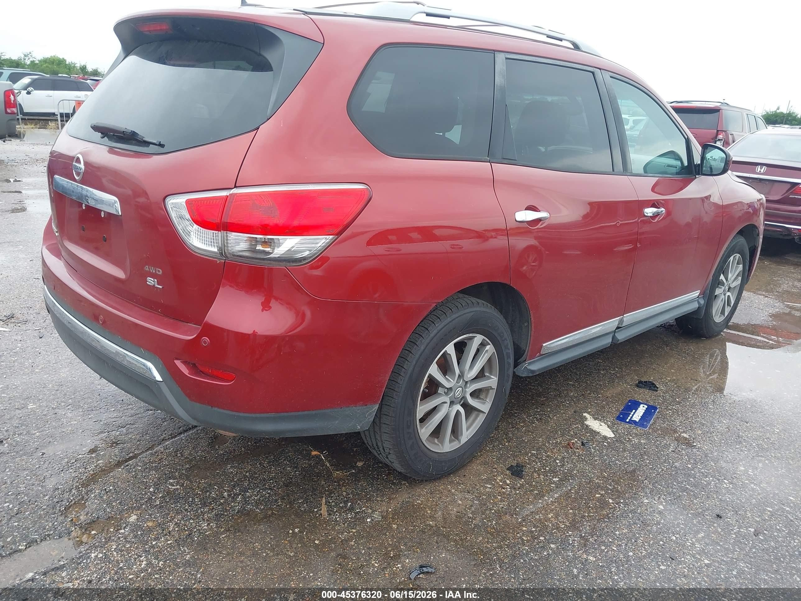 2013 Nissan Pathfinder Sl Red vin: 5N1AR2MM0DC682199