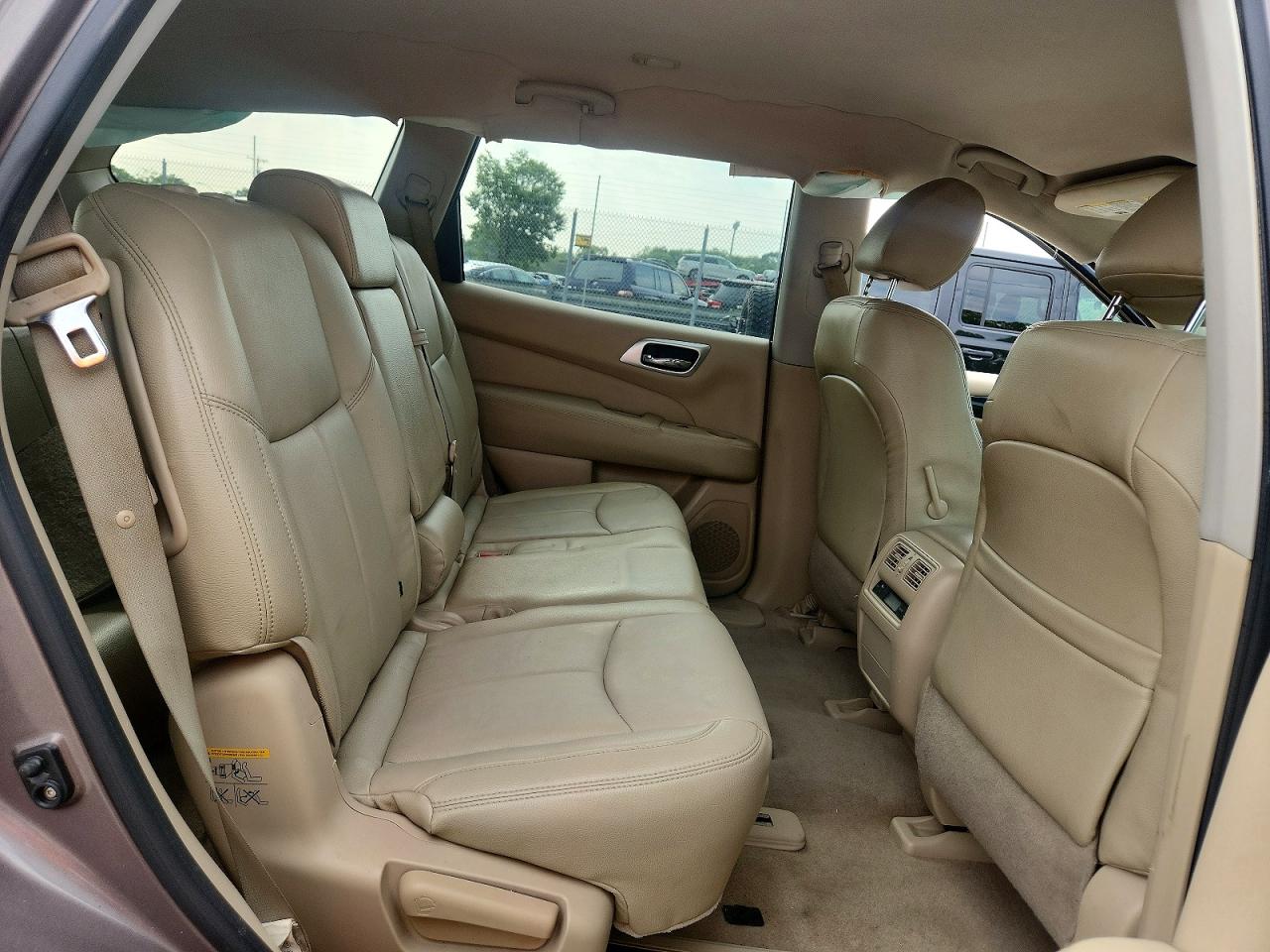 2014 Nissan Pathfinder S Brown vin: 5N1AR2MM0EC619296
