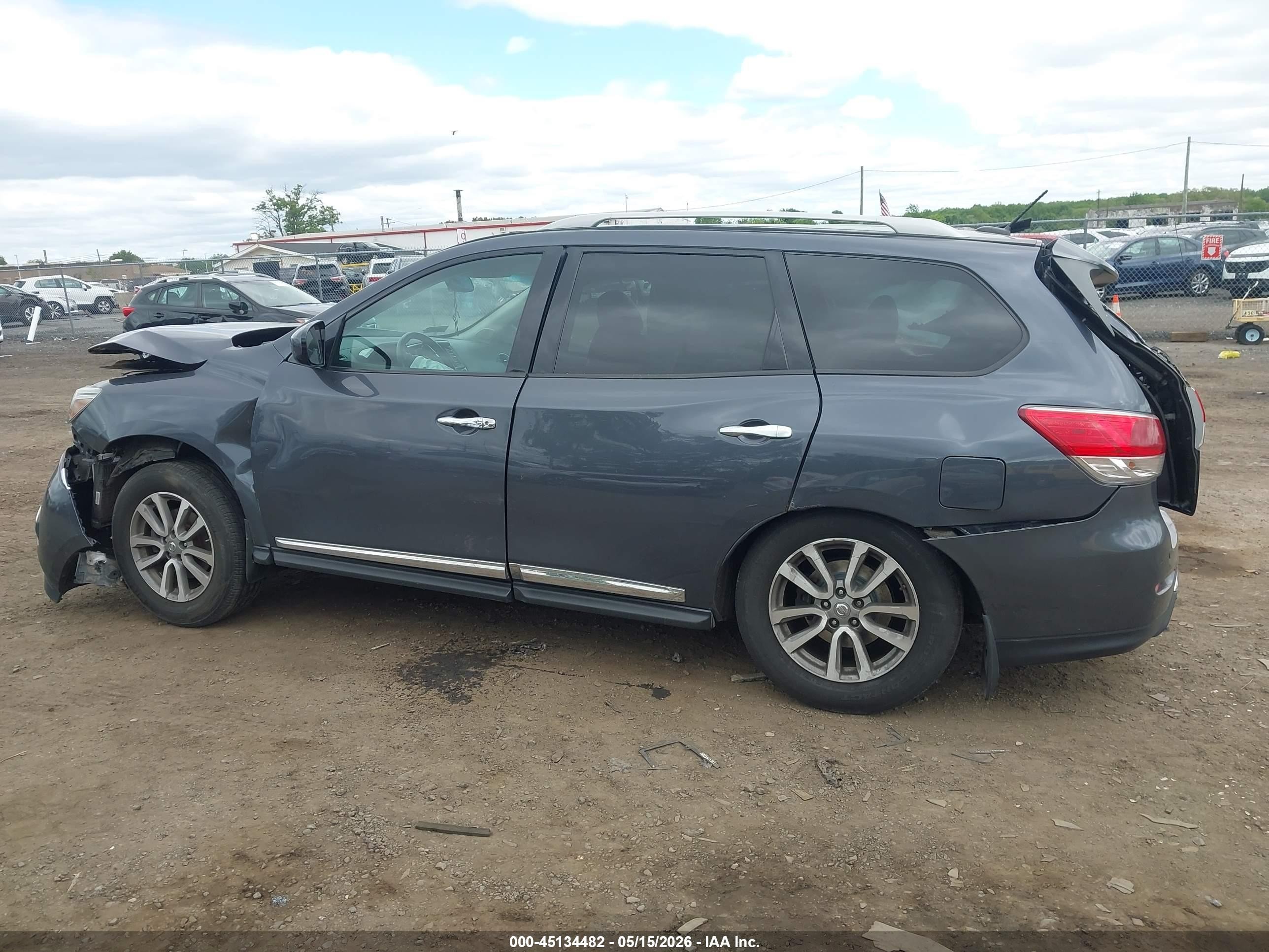 2014 Nissan Pathfinder Sl Gray vin: 5N1AR2MM0EC630234