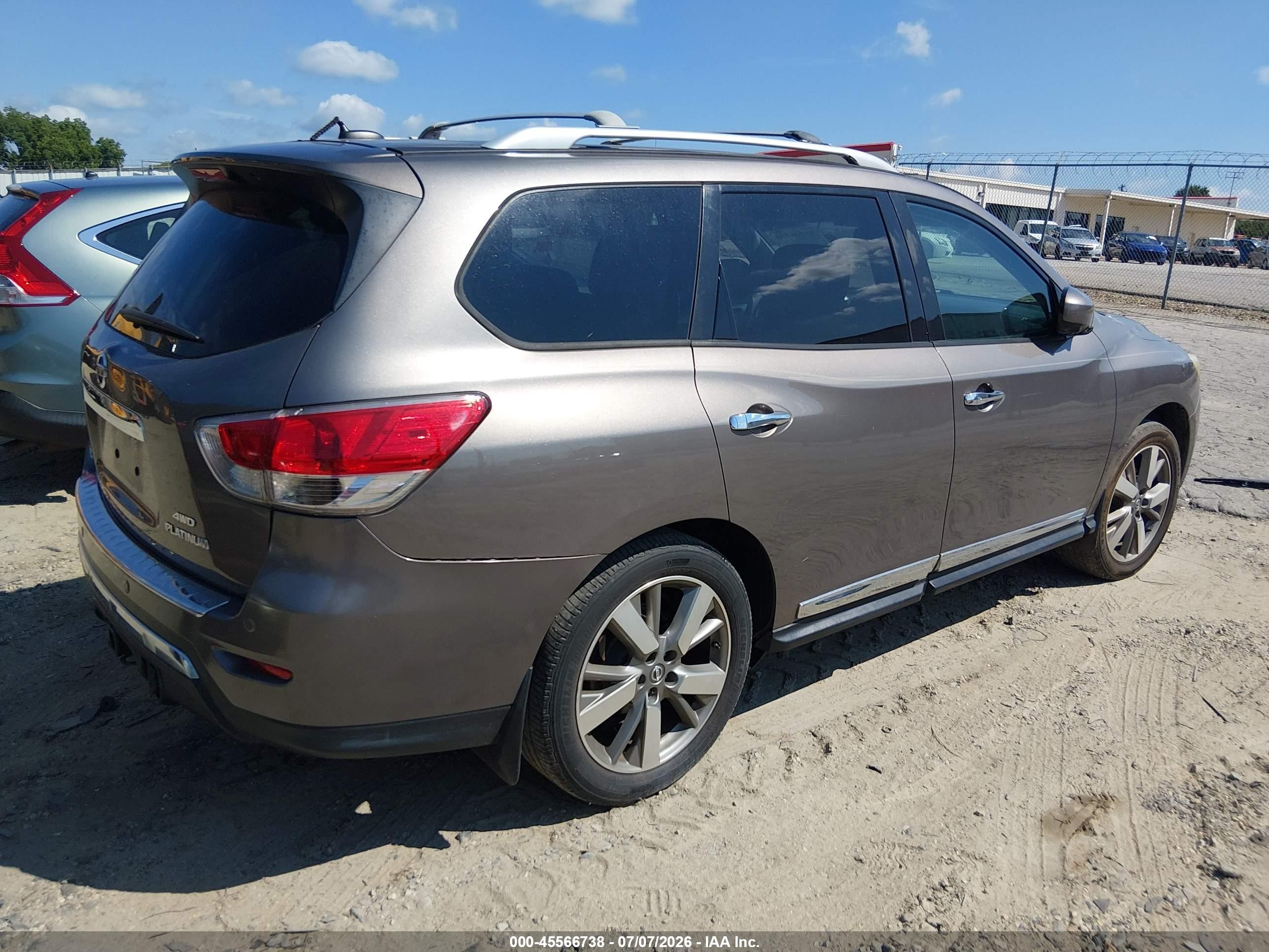 2014 Nissan Pathfinder Platinum Brown vin: 5N1AR2MM0EC642741