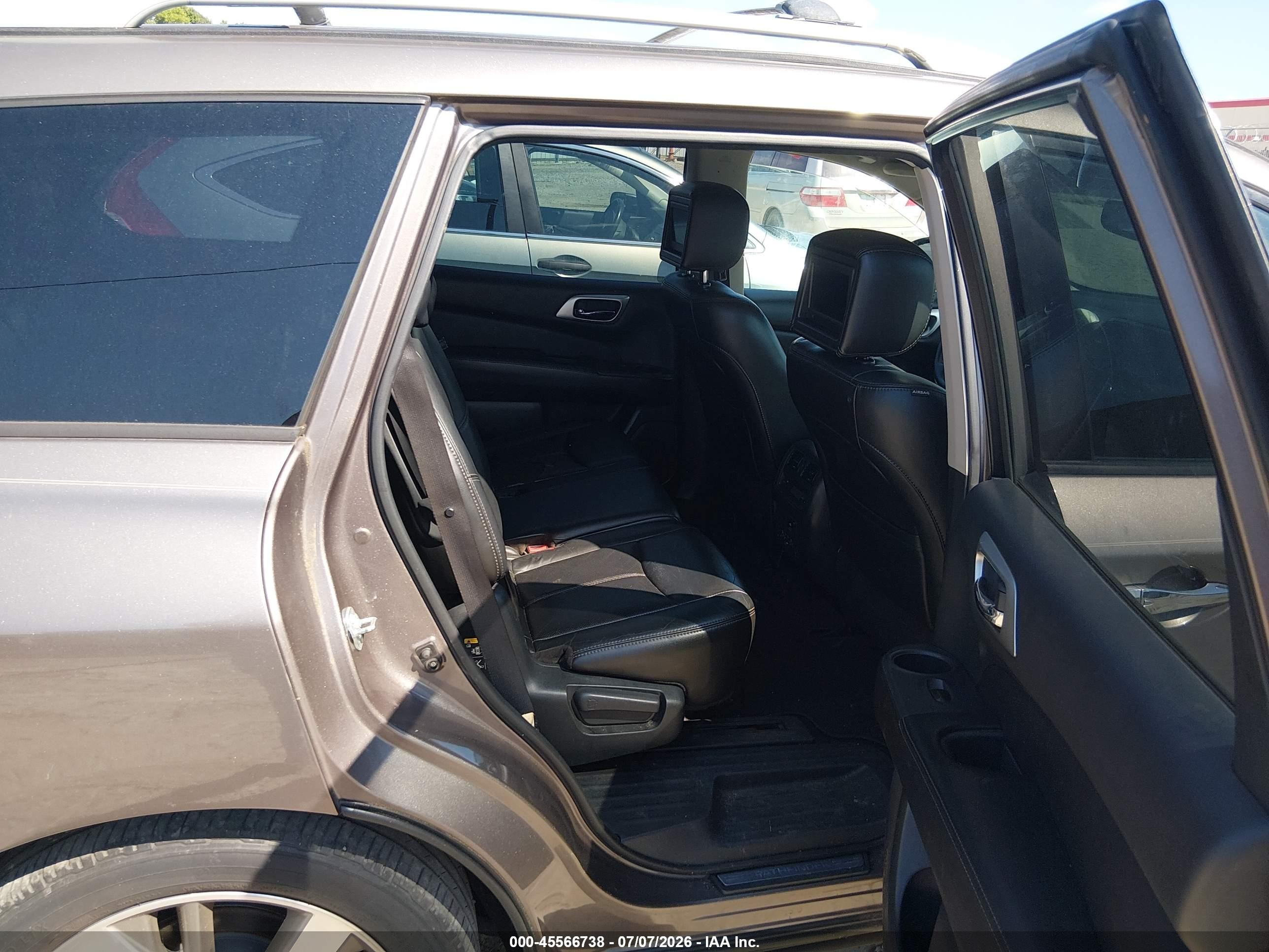 2014 Nissan Pathfinder Platinum Brown vin: 5N1AR2MM0EC642741