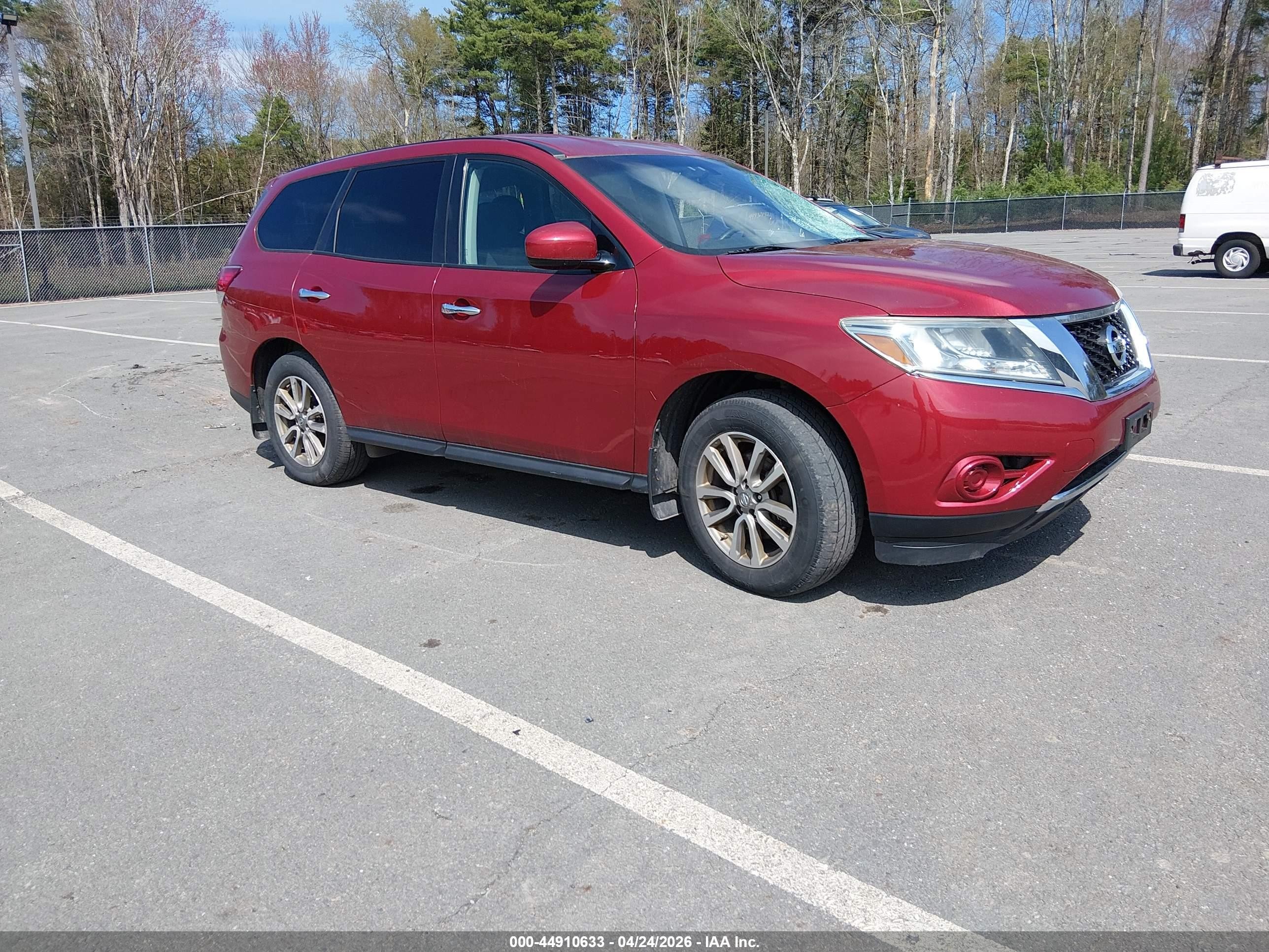2014 Nissan Pathfinder S Red vin: 5N1AR2MM0EC682236