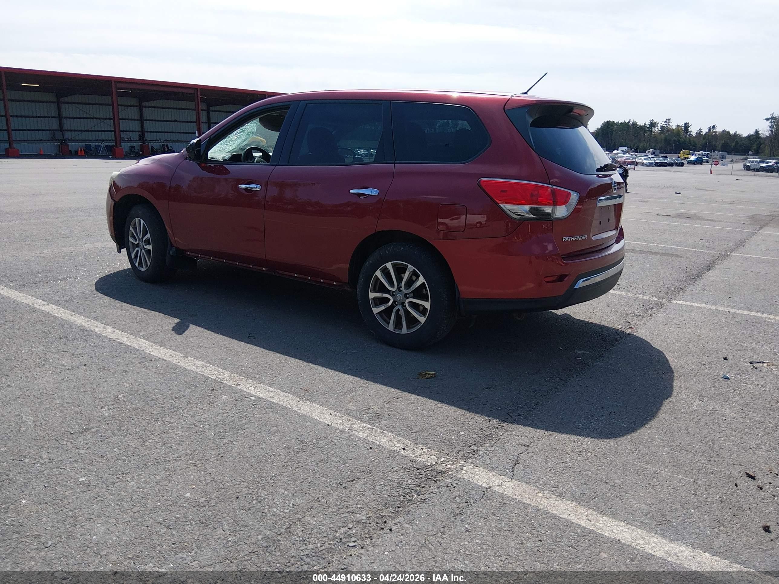 2014 Nissan Pathfinder S Red vin: 5N1AR2MM0EC682236