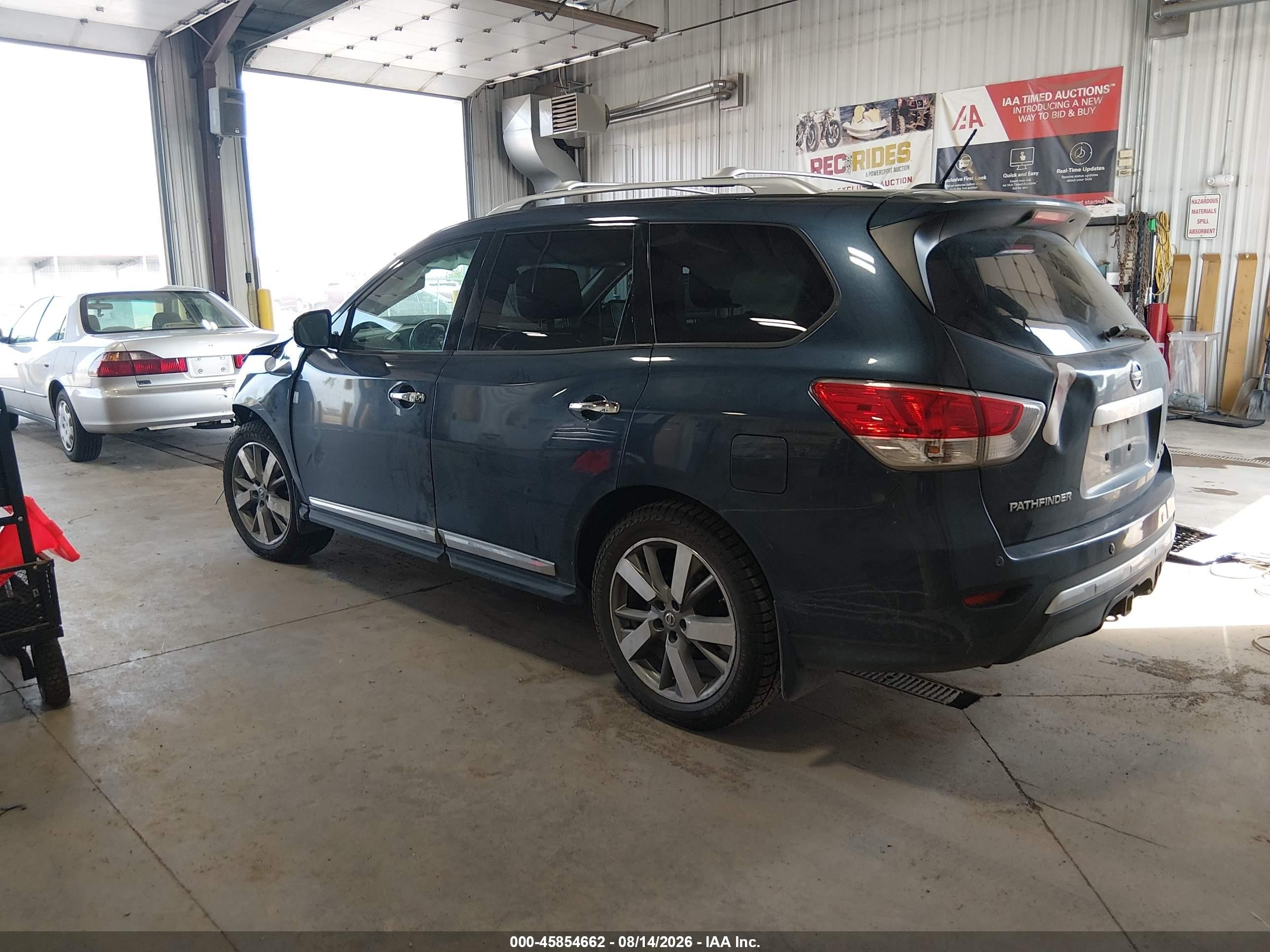 2014 Nissan Pathfinder Platinum Blue vin: 5N1AR2MM0EC695844