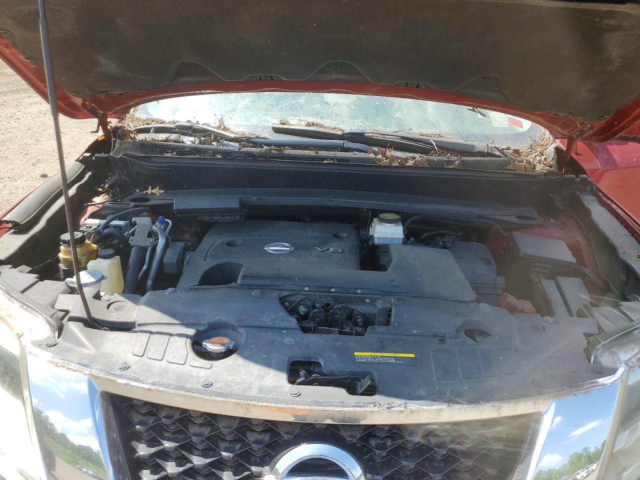 2014 Nissan Pathfinder Red vin: 5N1AR2MM0EC699375