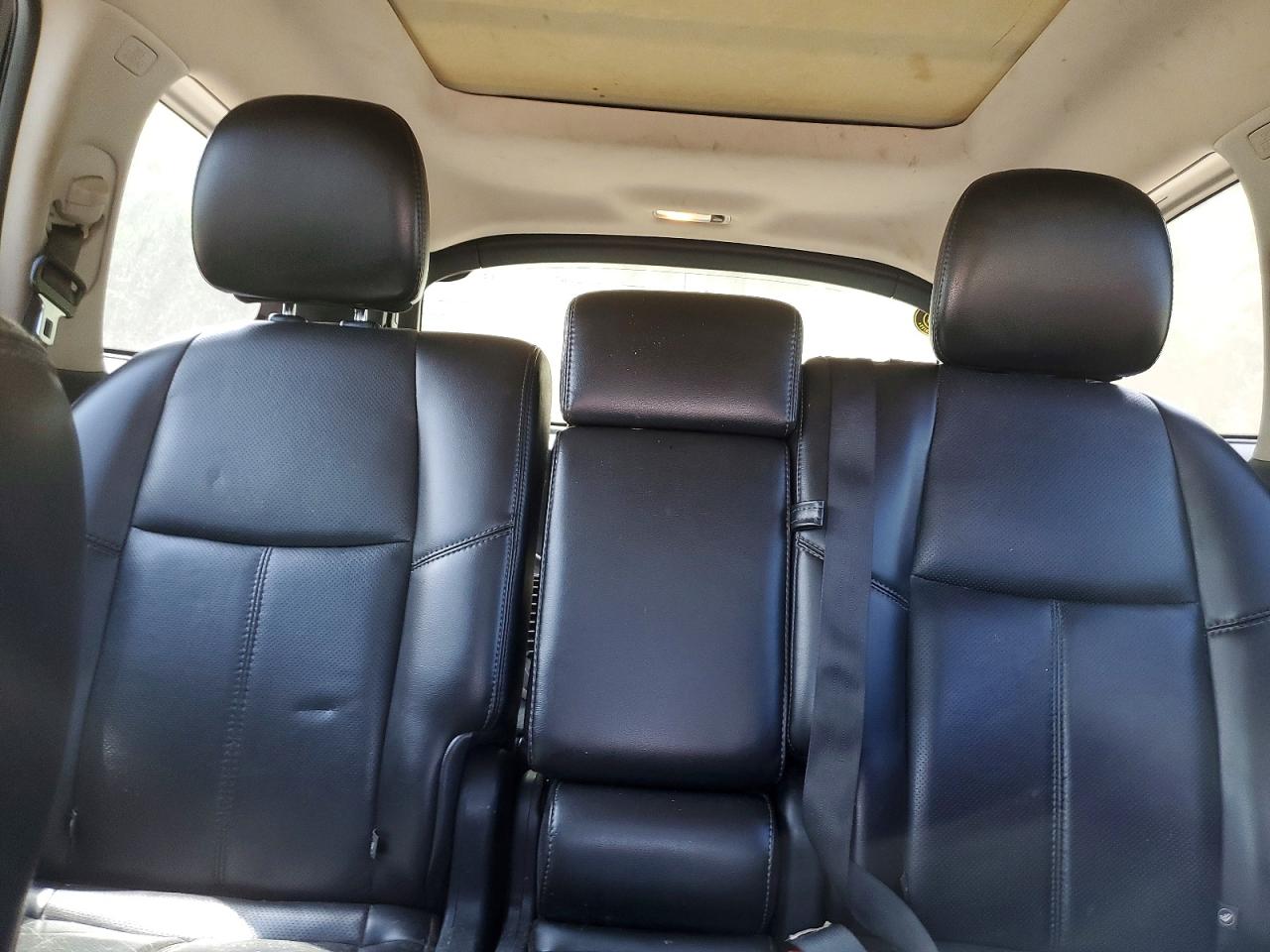 2014 Nissan Pathfinder Red vin: 5N1AR2MM0EC699375