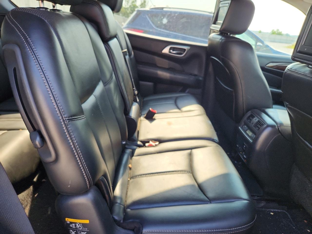 2014 Nissan Pathfinder S Серебряный vin: 5N1AR2MM0EC705255