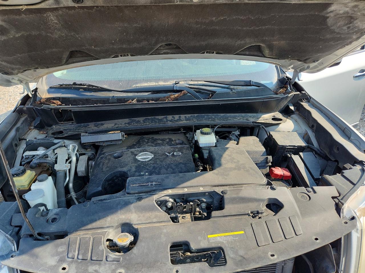 2014 Nissan Pathfinder S Серебряный vin: 5N1AR2MM0EC705255