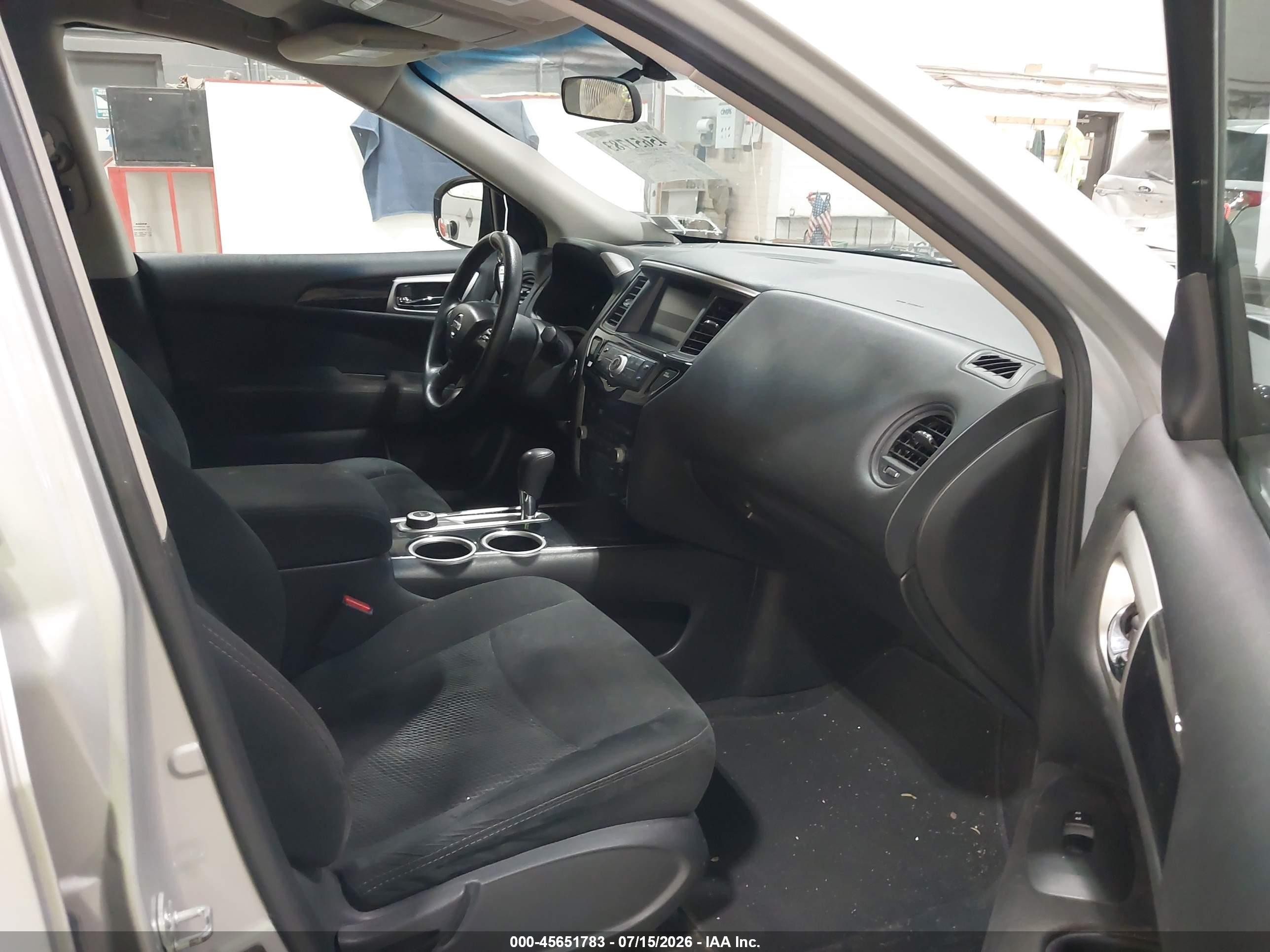 2014 Nissan Pathfinder S Серебряный vin: 5N1AR2MM0EC707247