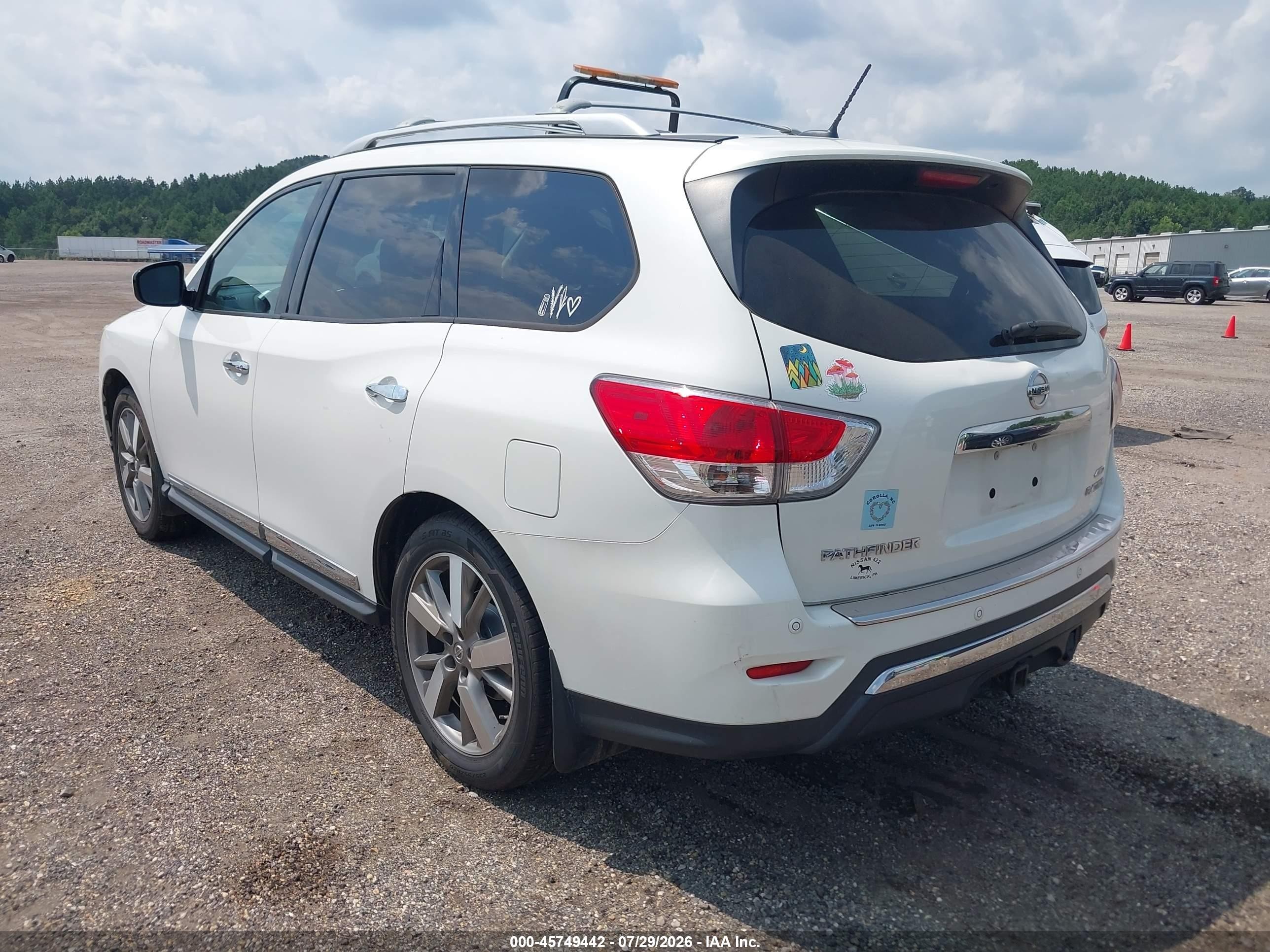 2015 Nissan Pathfinder Platinum White vin: 5N1AR2MM0FC605464