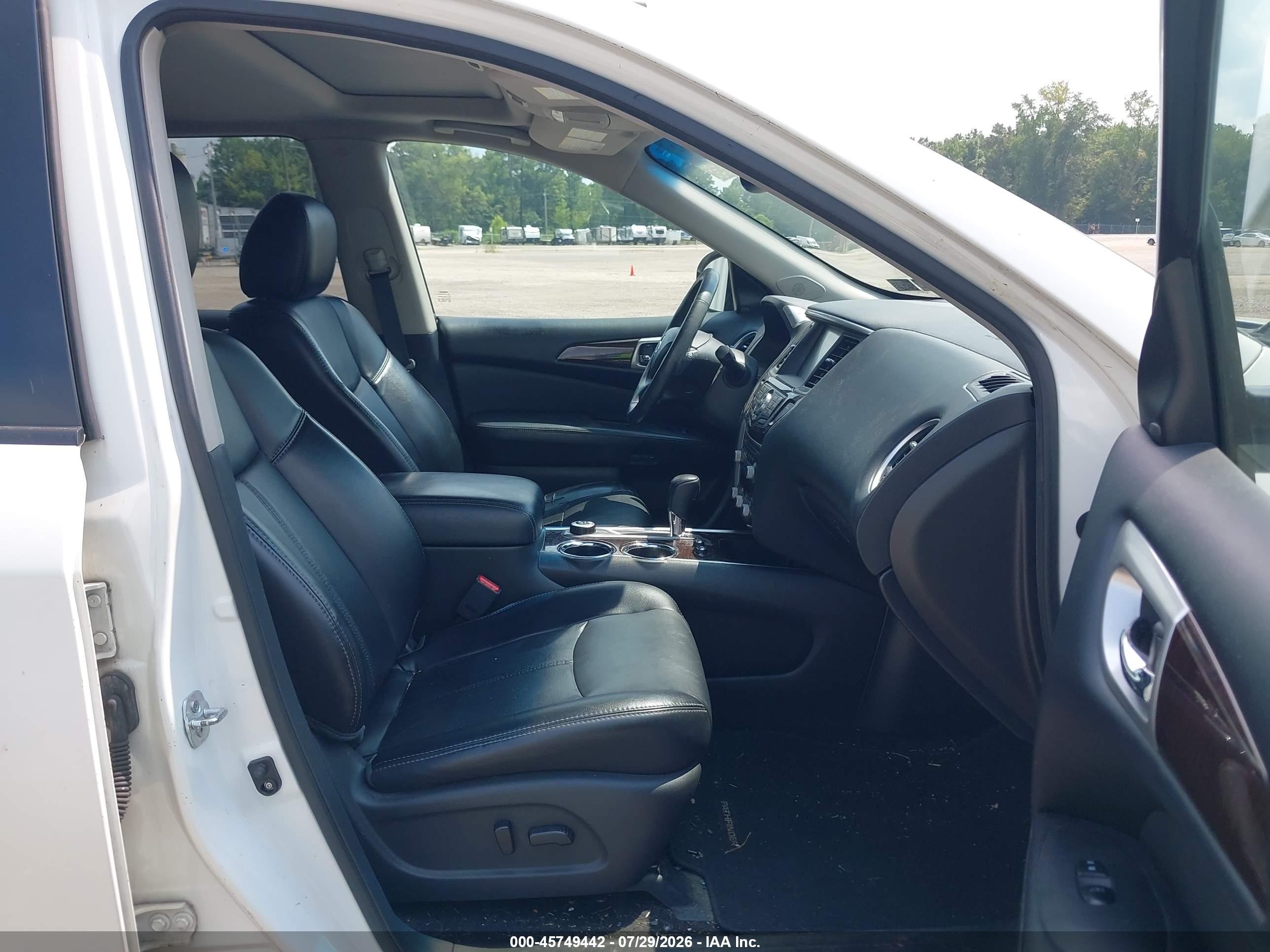2015 Nissan Pathfinder Platinum White vin: 5N1AR2MM0FC605464