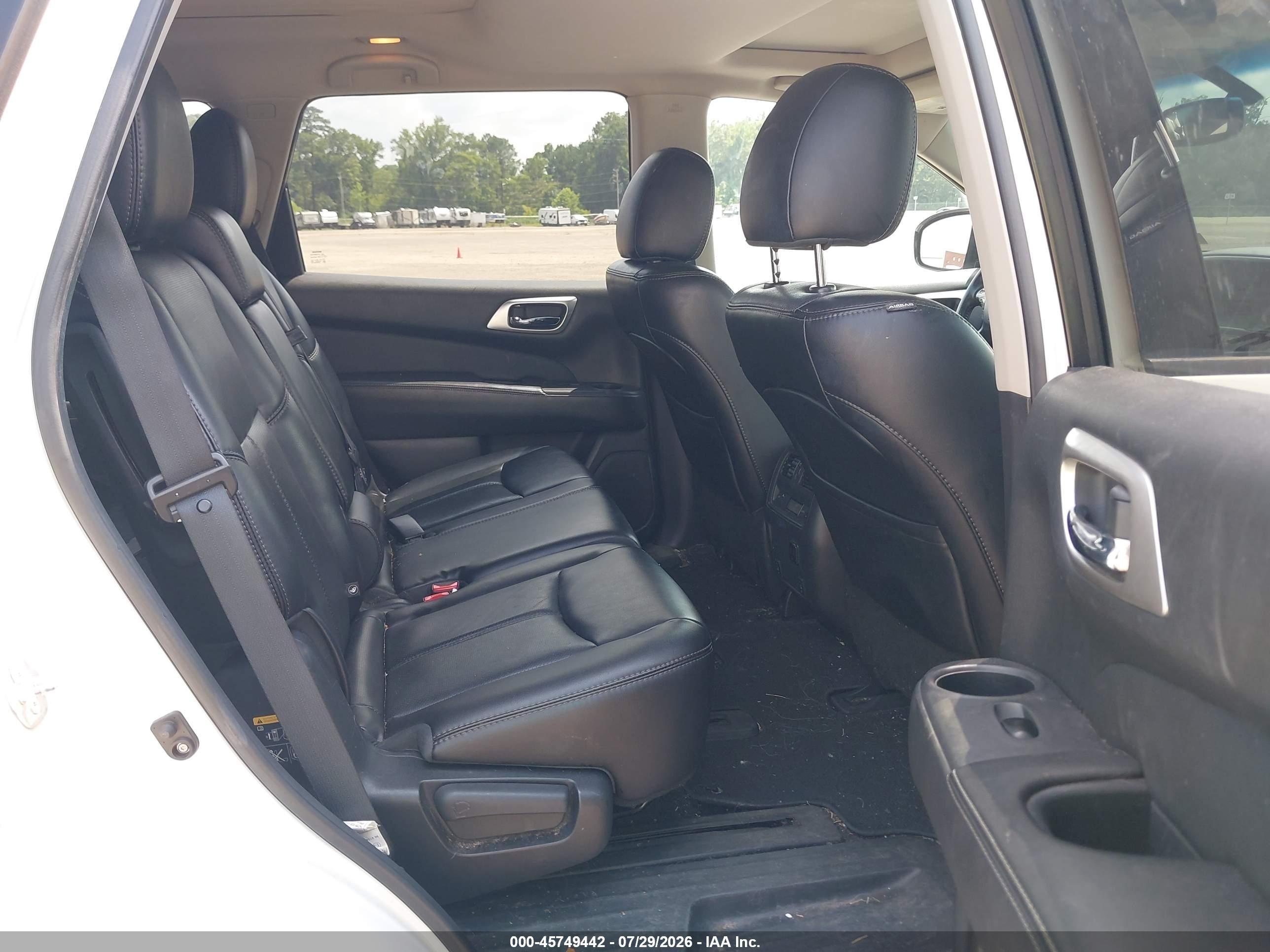 2015 Nissan Pathfinder Platinum White vin: 5N1AR2MM0FC605464