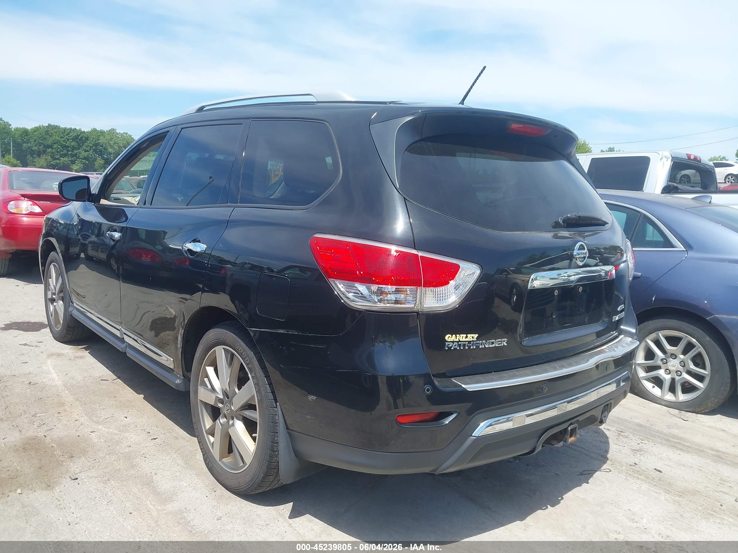 2015 Nissan Pathfinder Platinum Black vin: 5N1AR2MM0FC624628