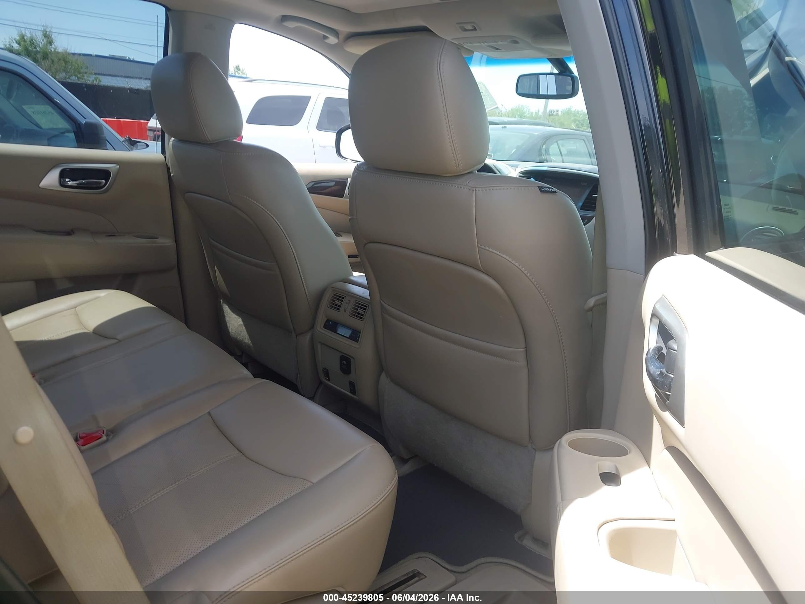 2015 Nissan Pathfinder Platinum Black vin: 5N1AR2MM0FC624628