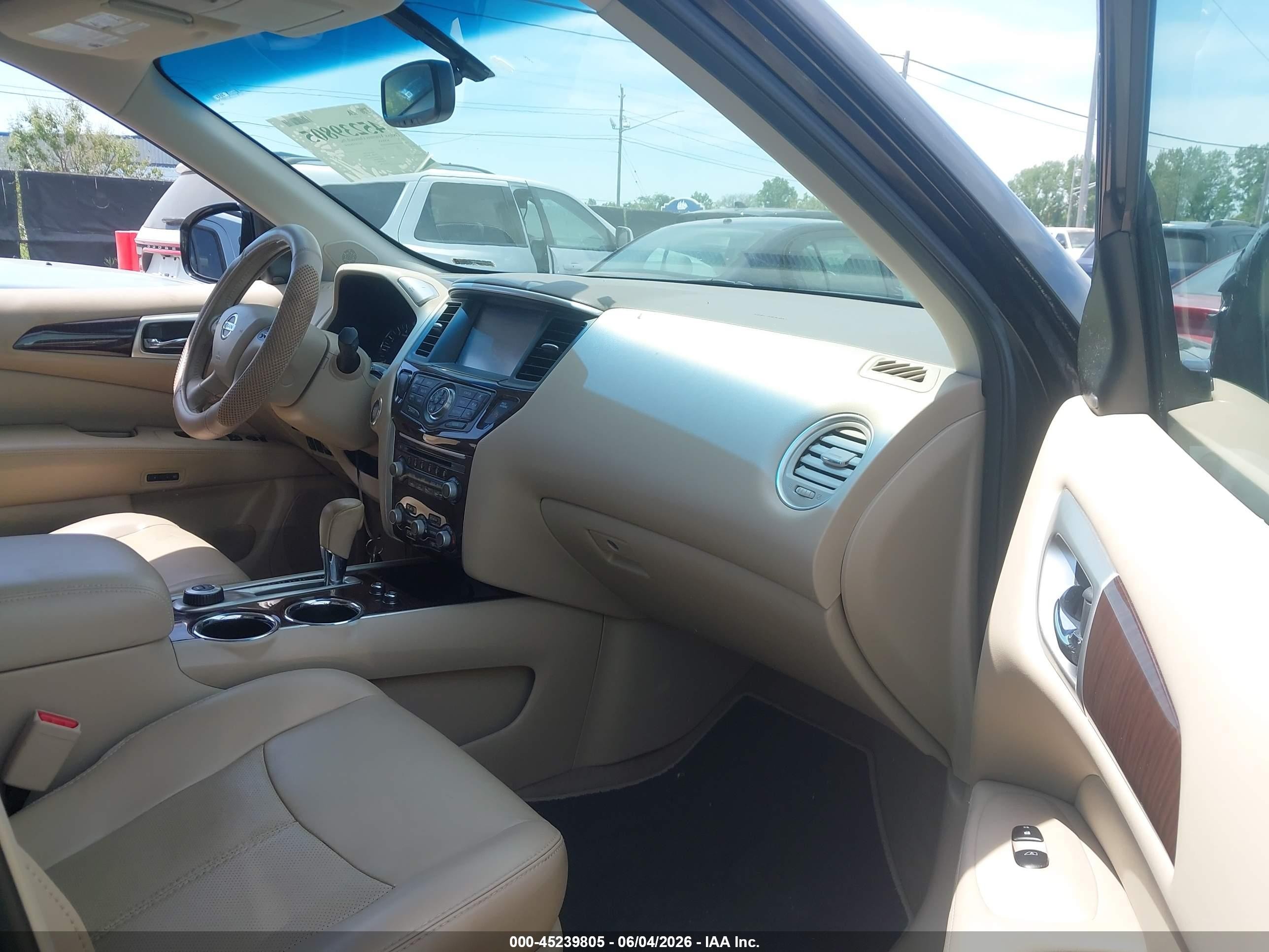 2015 Nissan Pathfinder Platinum Black vin: 5N1AR2MM0FC624628