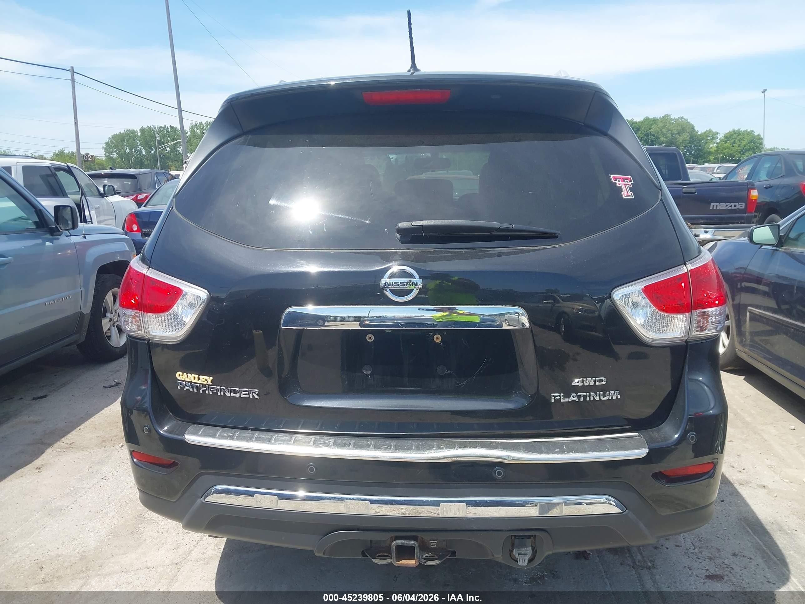 2015 Nissan Pathfinder Platinum Black vin: 5N1AR2MM0FC624628