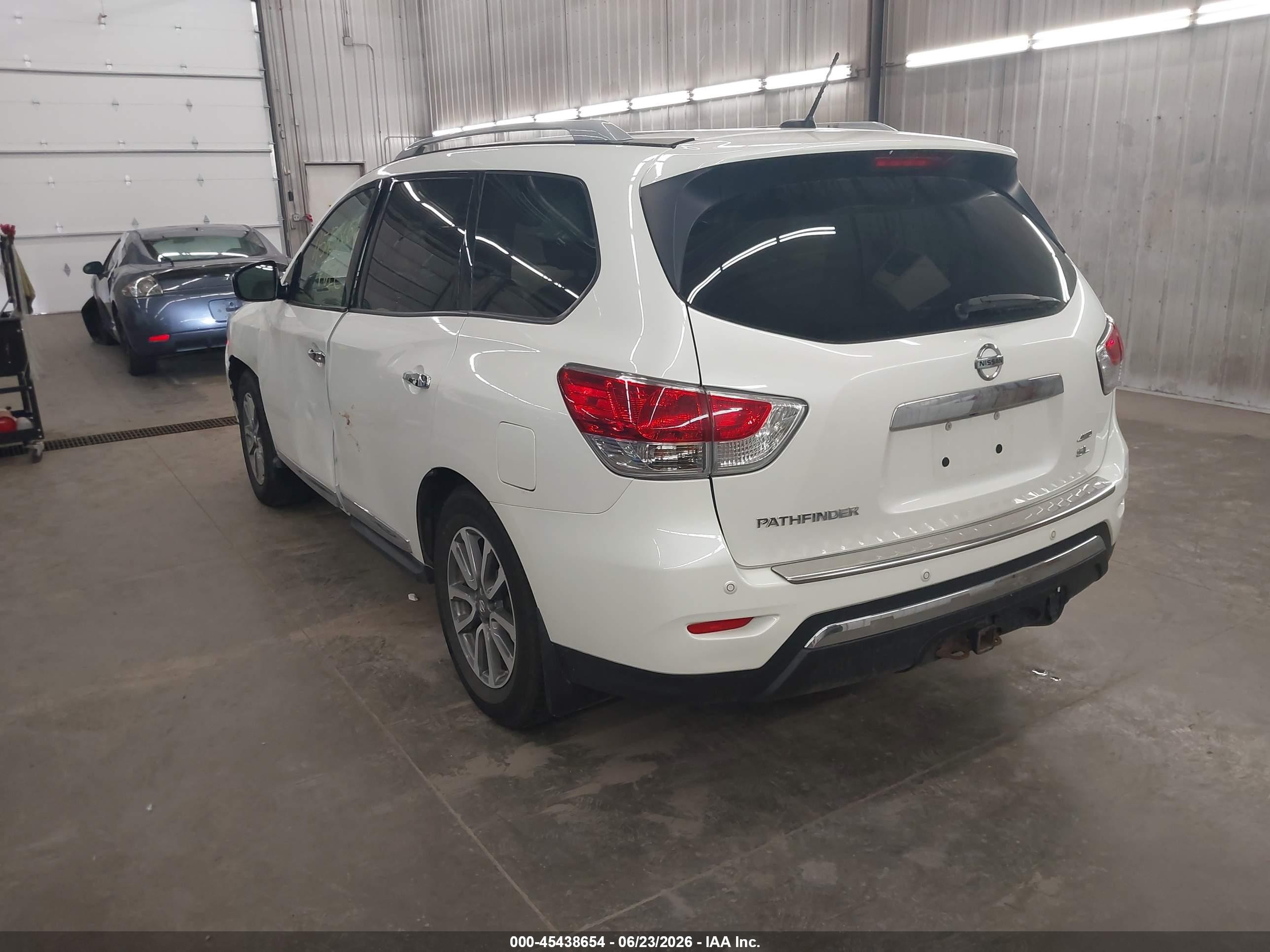 2015 Nissan Pathfinder Sl White vin: 5N1AR2MM0FC633846