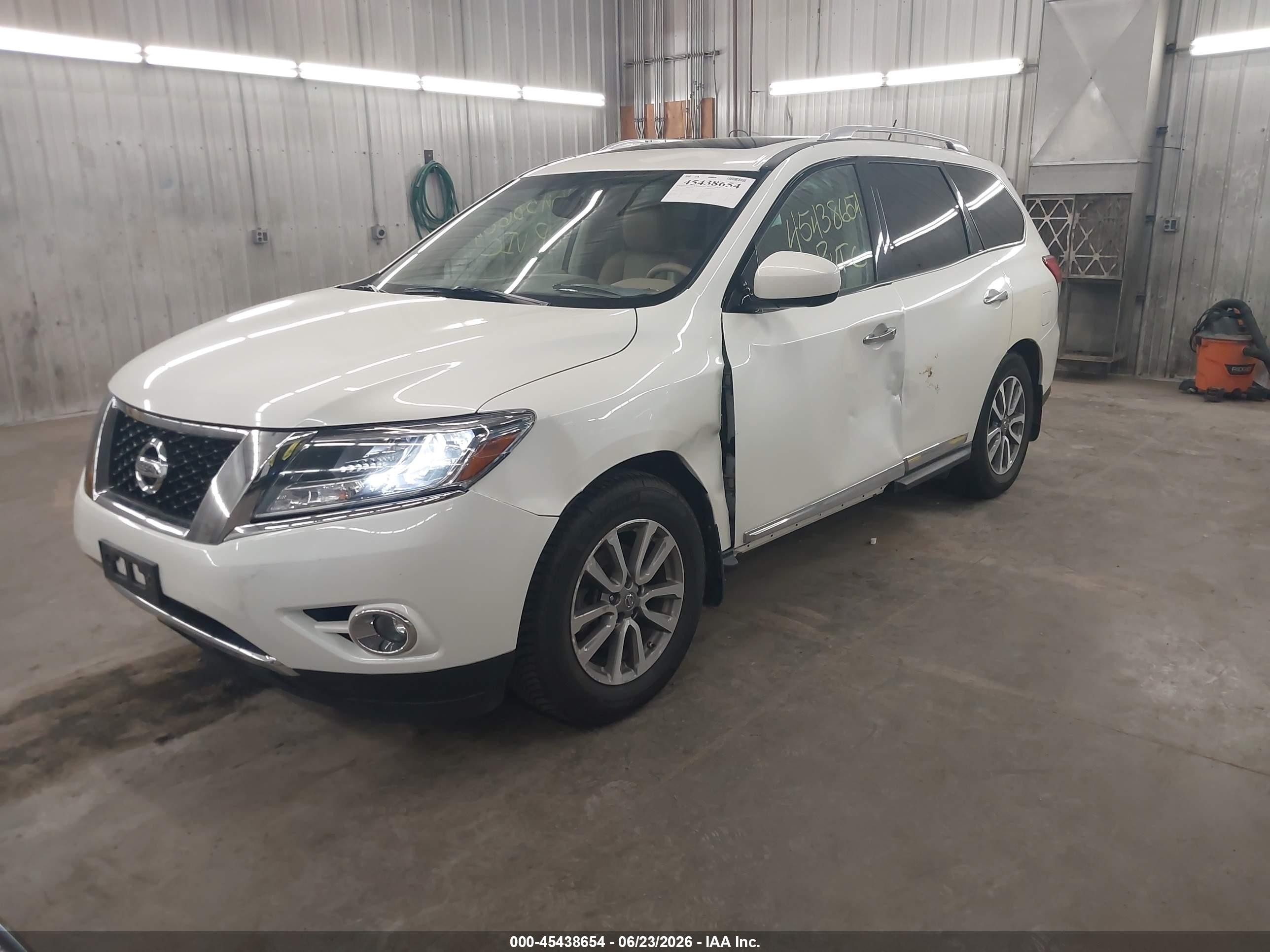 2015 Nissan Pathfinder Sl White vin: 5N1AR2MM0FC633846