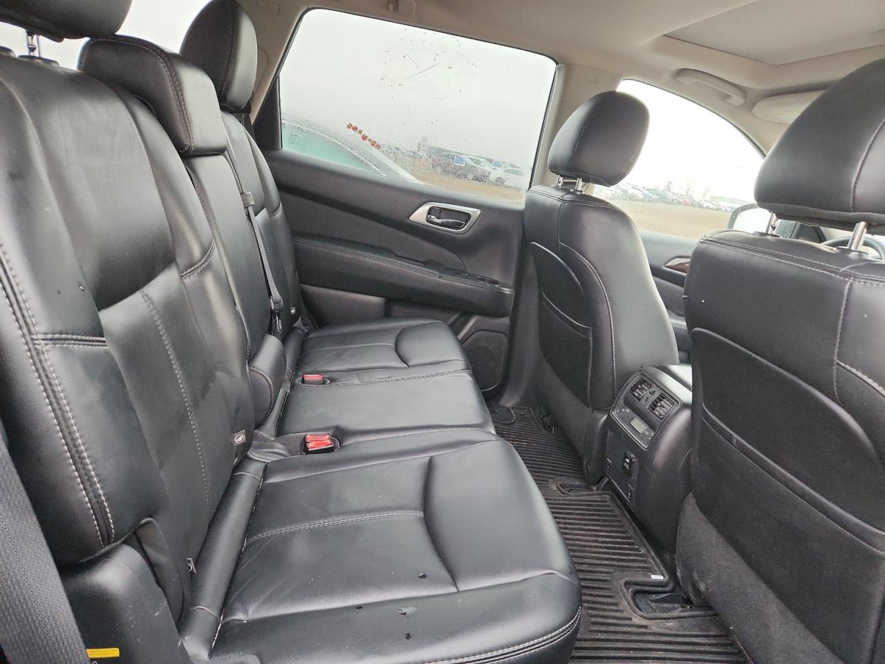 2015 Nissan Pathfinder S Black vin: 5N1AR2MM0FC638982