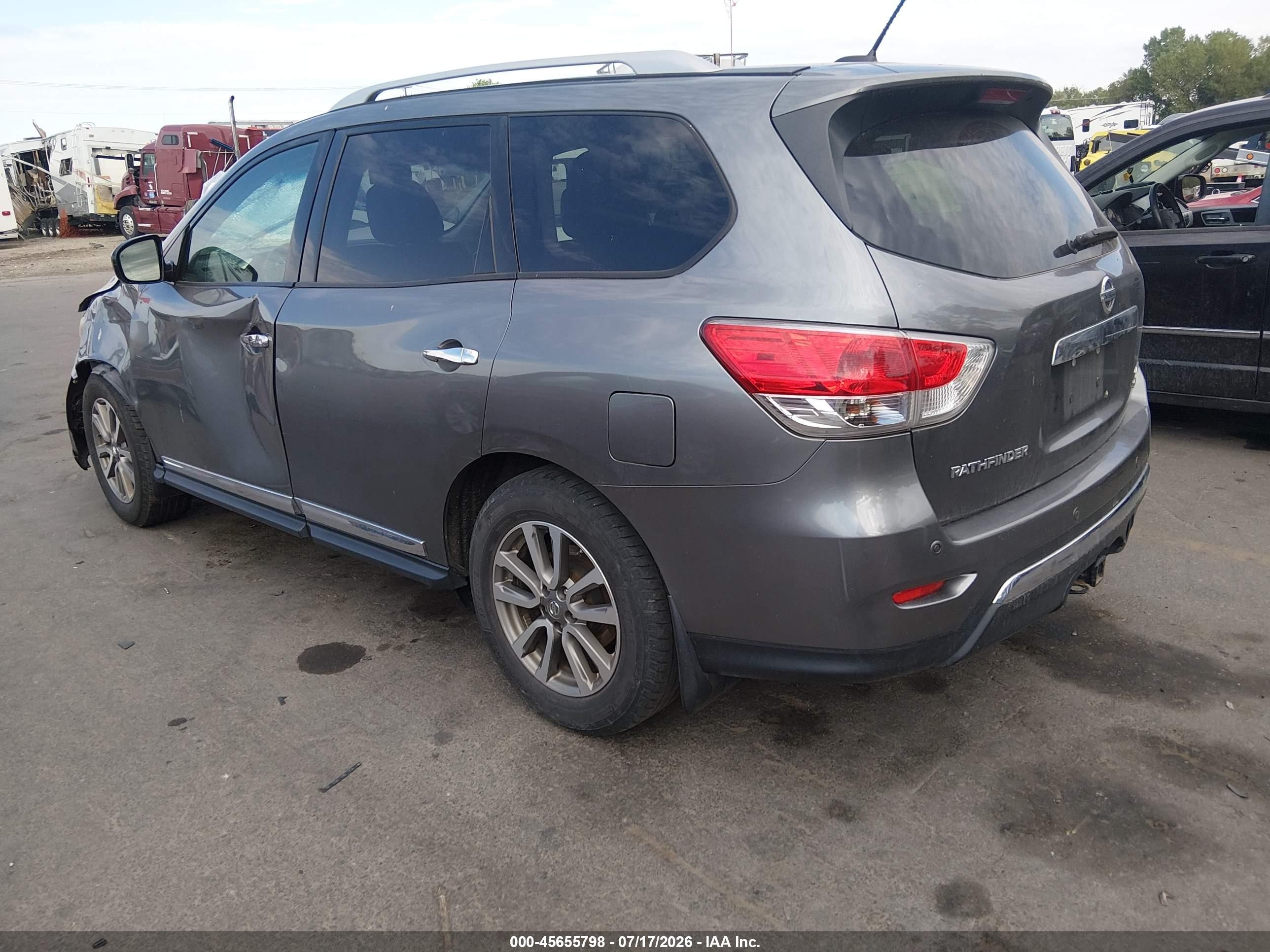 2015 Nissan Pathfinder Sl Серебряный vin: 5N1AR2MM0FC675773