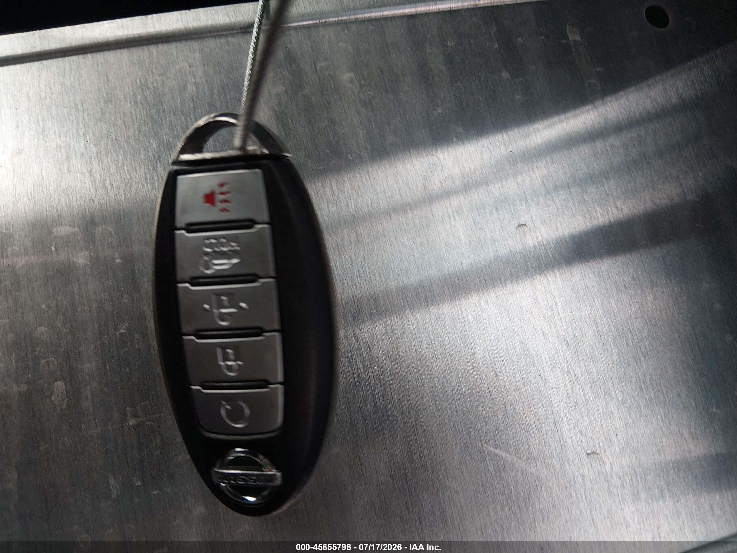 2015 Nissan Pathfinder Sl Серебряный vin: 5N1AR2MM0FC675773