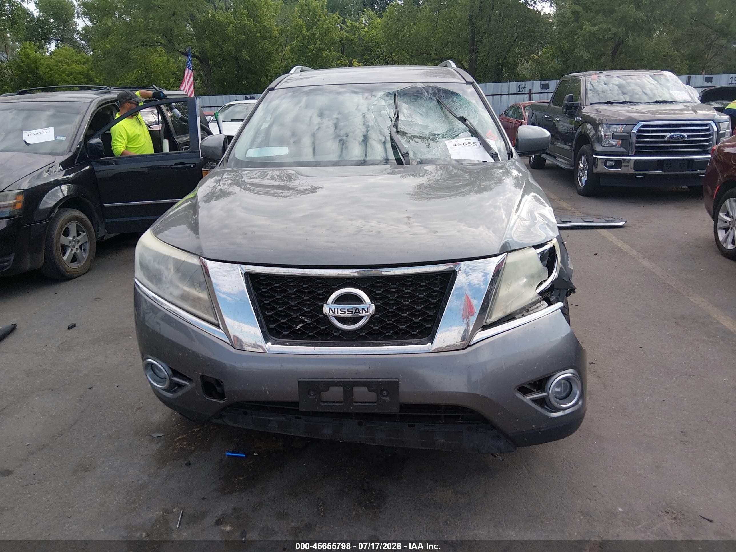 2015 Nissan Pathfinder Sl Серебряный vin: 5N1AR2MM0FC675773