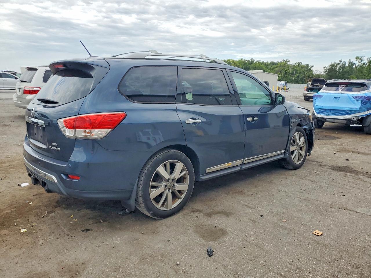 2015 Nissan Pathfinder S Blue vin: 5N1AR2MM0FC707217