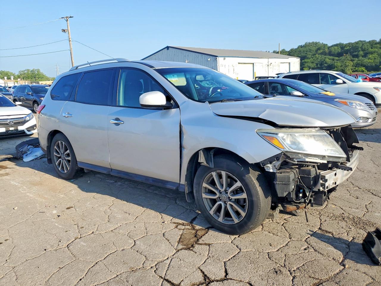 2015 Nissan Pathfinder Sv Silver vin: 5N1AR2MM0FC714118