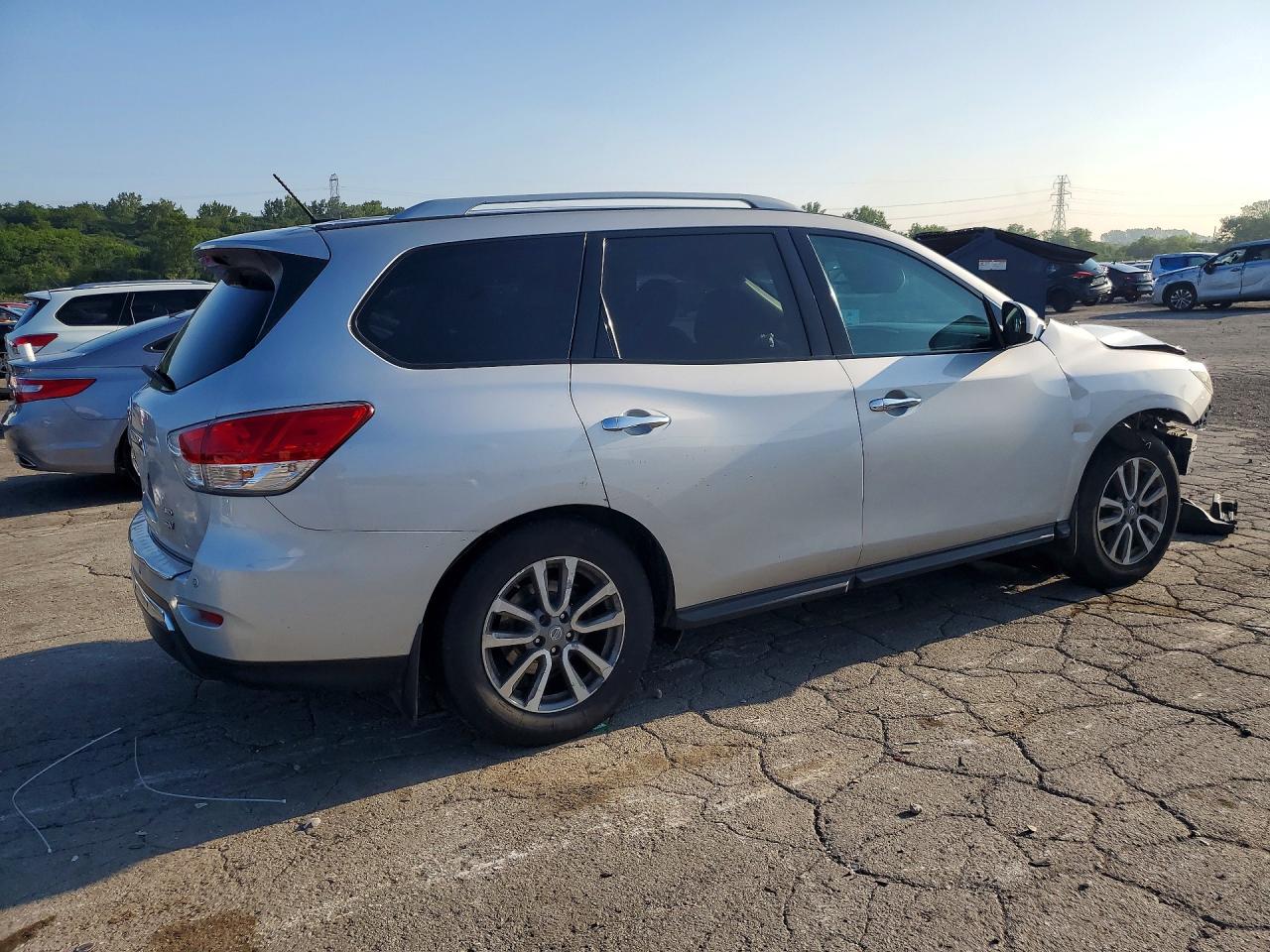 2015 Nissan Pathfinder Sv Silver vin: 5N1AR2MM0FC714118