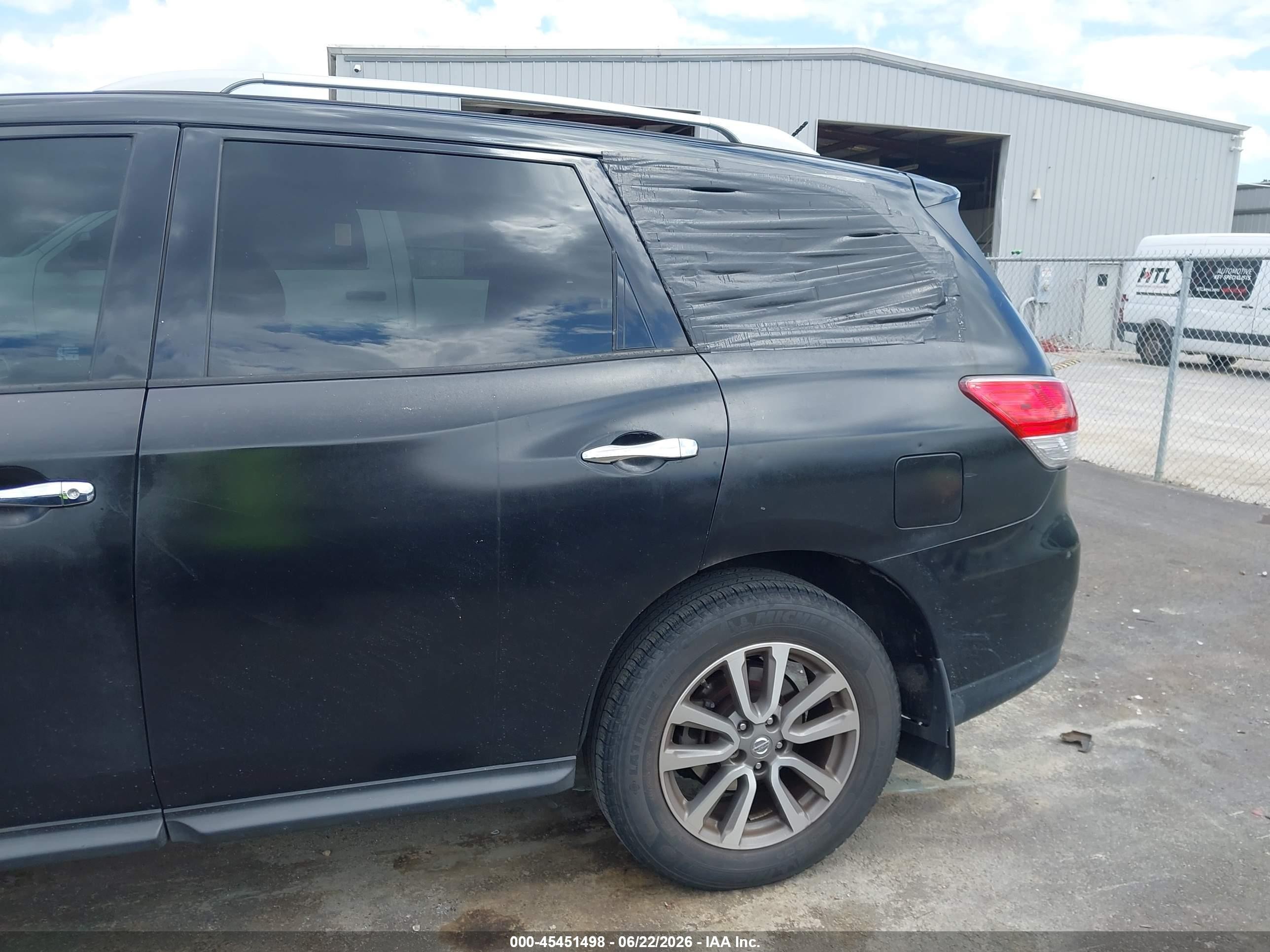 2015 Nissan Pathfinder S Black vin: 5N1AR2MM0FC722462