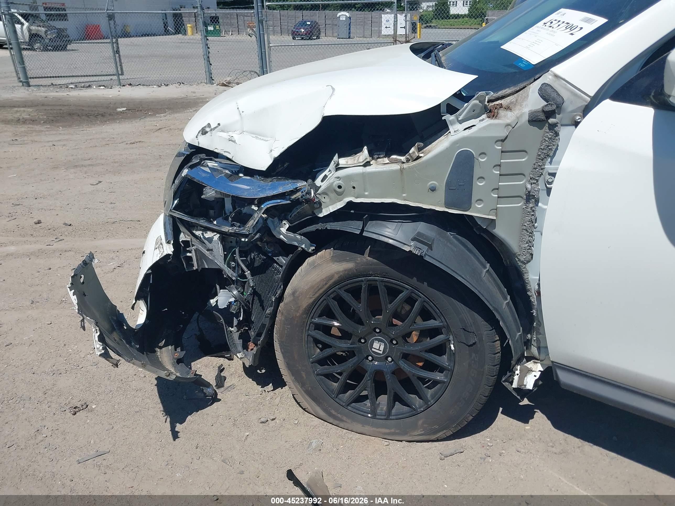 2016 Nissan Pathfinder Sv Белый vin: 5N1AR2MM0GC642385
