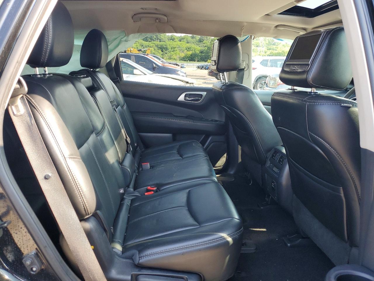 2016 Nissan Pathfinder Sl Black vin: 5N1AR2MM0GC644833