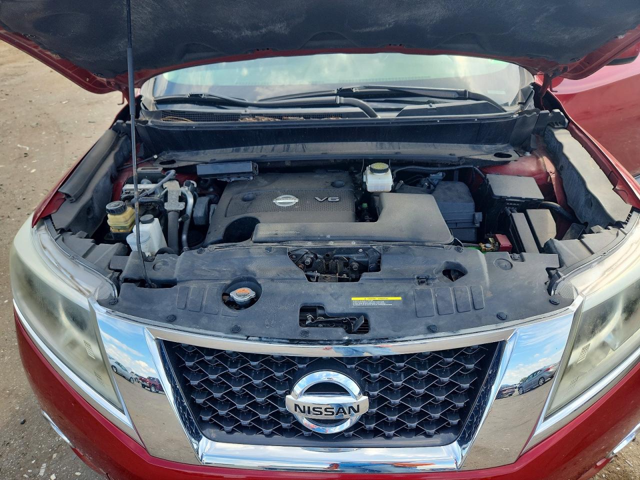2013 Nissan Pathfinder S Red vin: 5N1AR2MM1DC604742