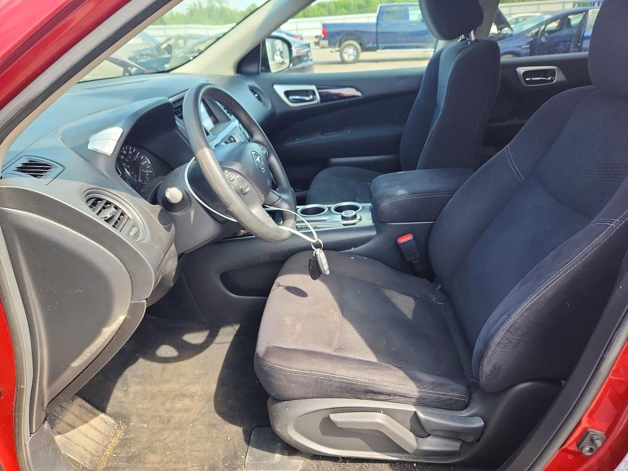 2013 Nissan Pathfinder S Red vin: 5N1AR2MM1DC604742