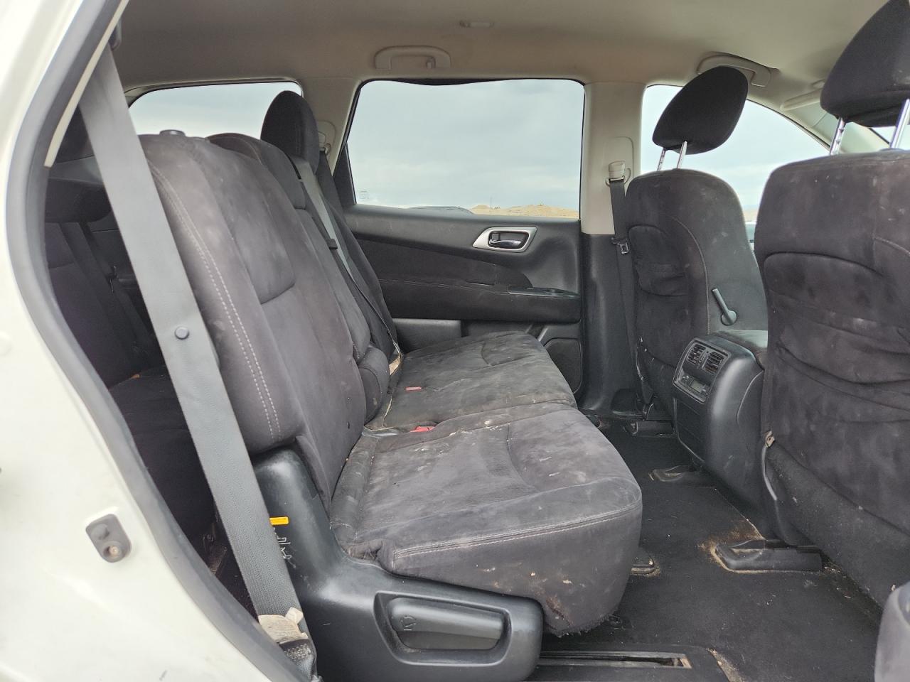 2013 Nissan Pathfinder S White vin: 5N1AR2MM1DC606667