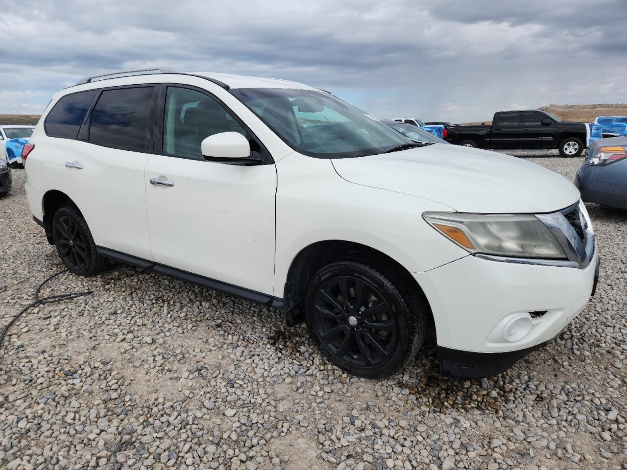 2013 Nissan Pathfinder S White vin: 5N1AR2MM1DC606667