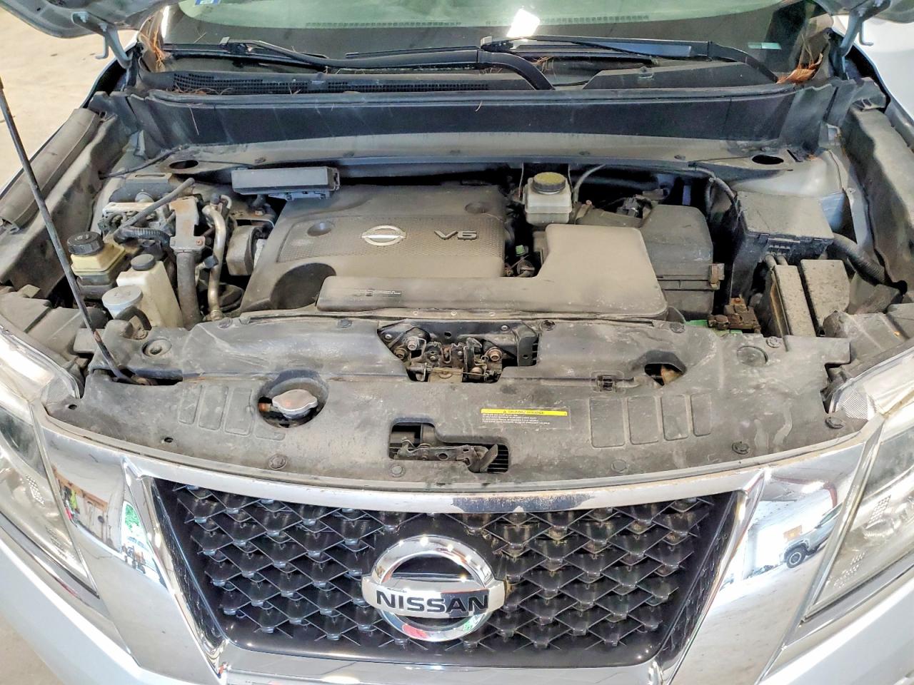 2013 Nissan Pathfinder S Silver vin: 5N1AR2MM1DC606829