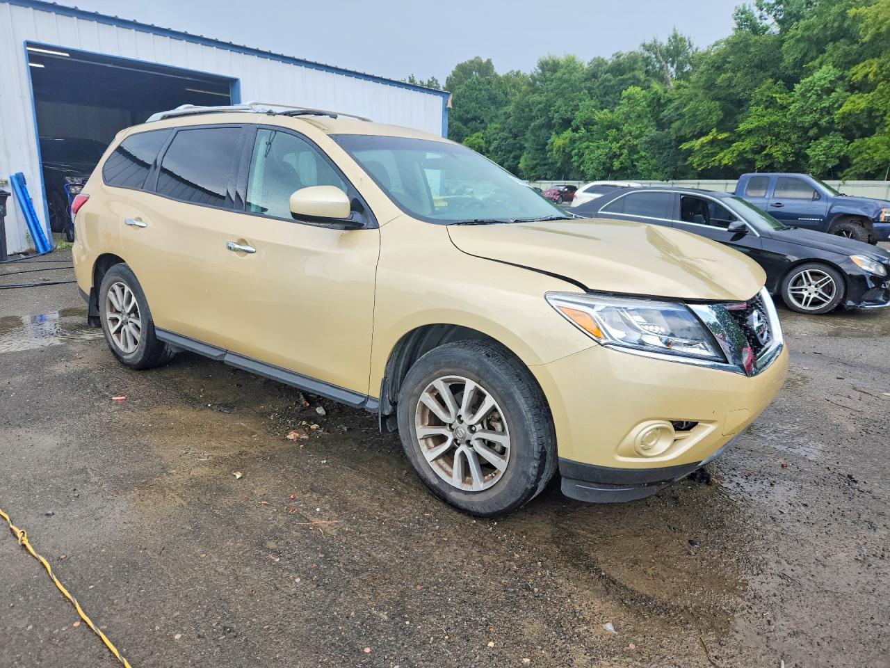 2013 Nissan Pathfinder S Cream vin: 5N1AR2MM1DC615286