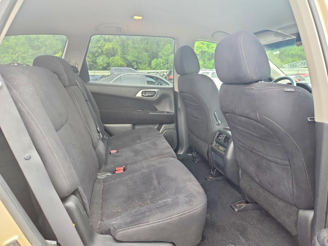 2013 Nissan Pathfinder S Cream vin: 5N1AR2MM1DC615286