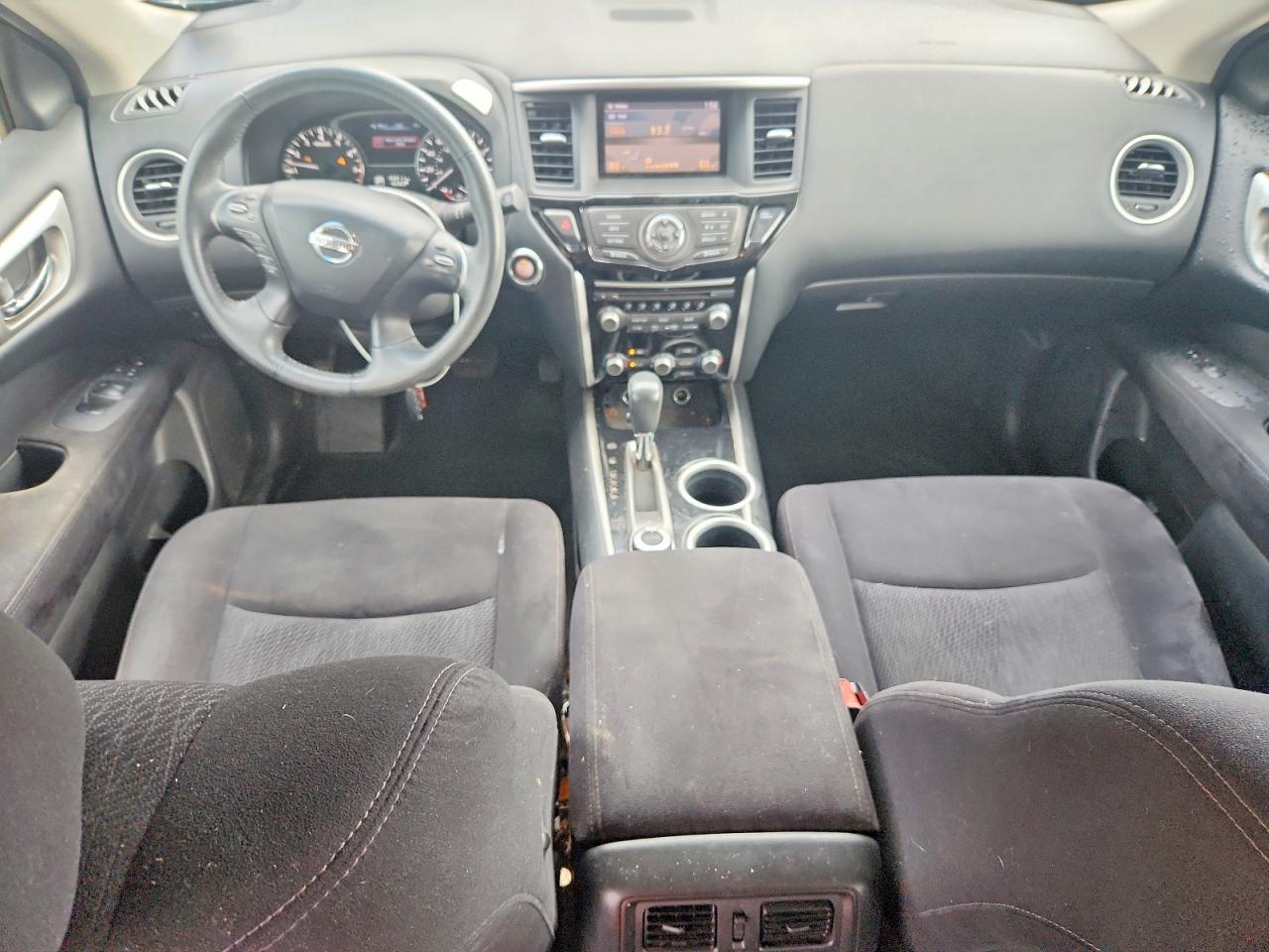 2013 Nissan Pathfinder S Cream vin: 5N1AR2MM1DC615286