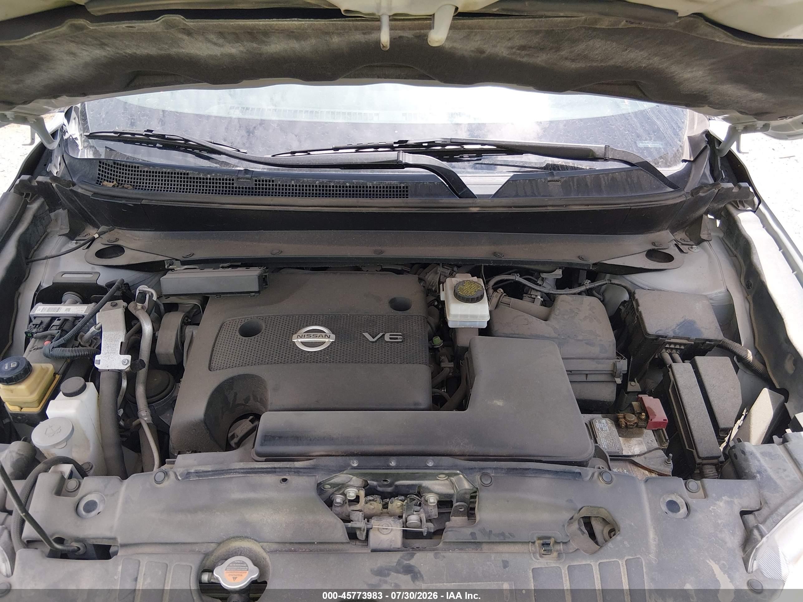 2013 Nissan Pathfinder Platinum Silver vin: 5N1AR2MM1DC616034