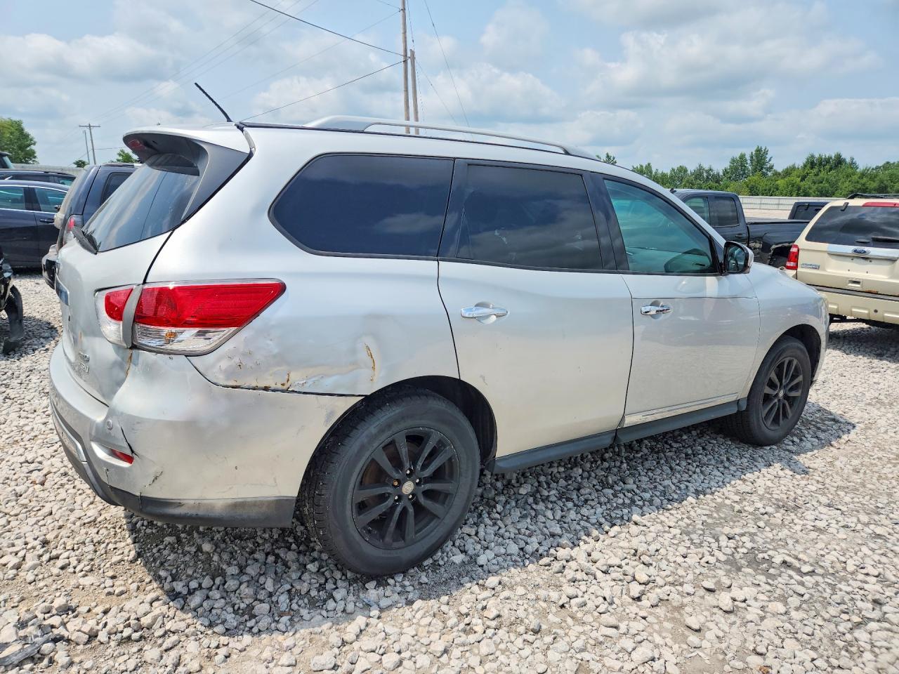 2013 Nissan Pathfinder S Серебряный vin: 5N1AR2MM1DC636851
