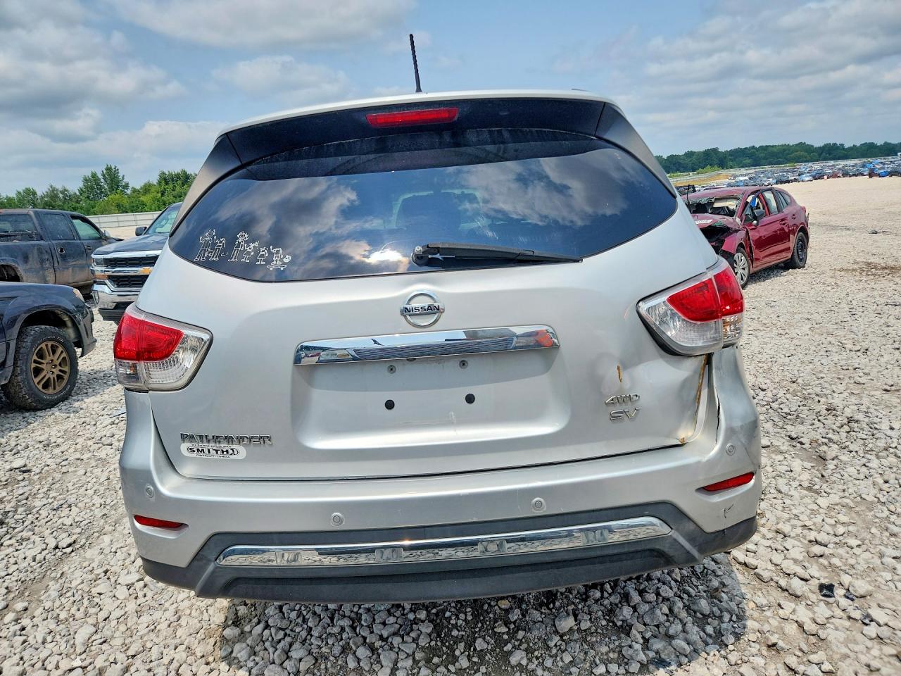 2013 Nissan Pathfinder S Серебряный vin: 5N1AR2MM1DC636851