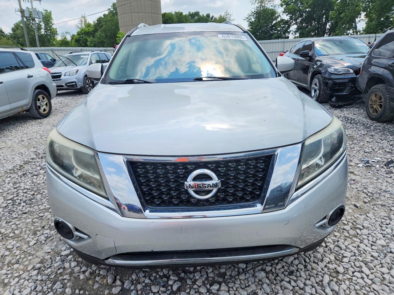 2013 Nissan Pathfinder S Серебряный vin: 5N1AR2MM1DC636851
