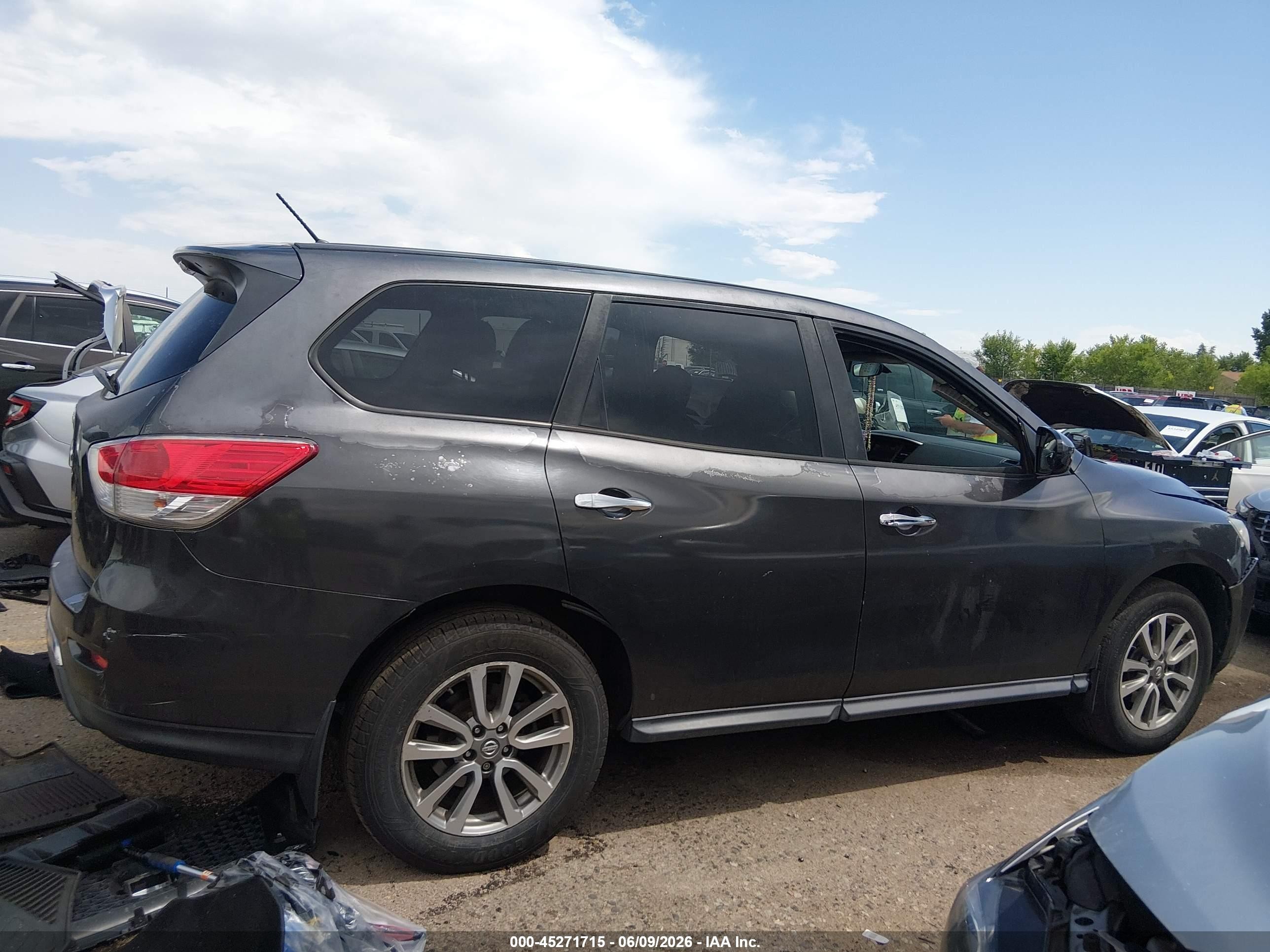2013 Nissan Pathfinder S Gray vin: 5N1AR2MM1DC641404