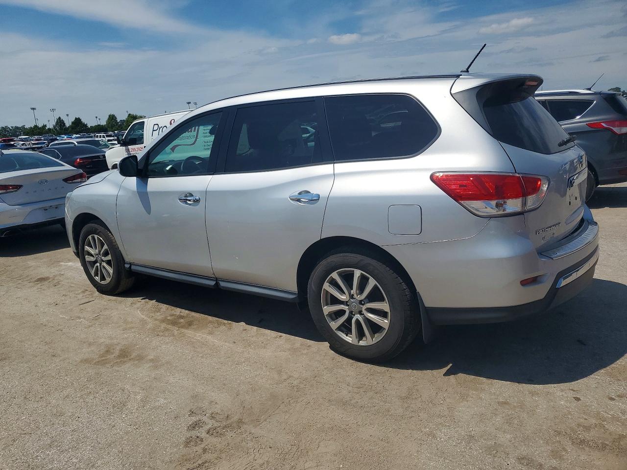 2013 Nissan Pathfinder S Серебряный vin: 5N1AR2MM1DC641614