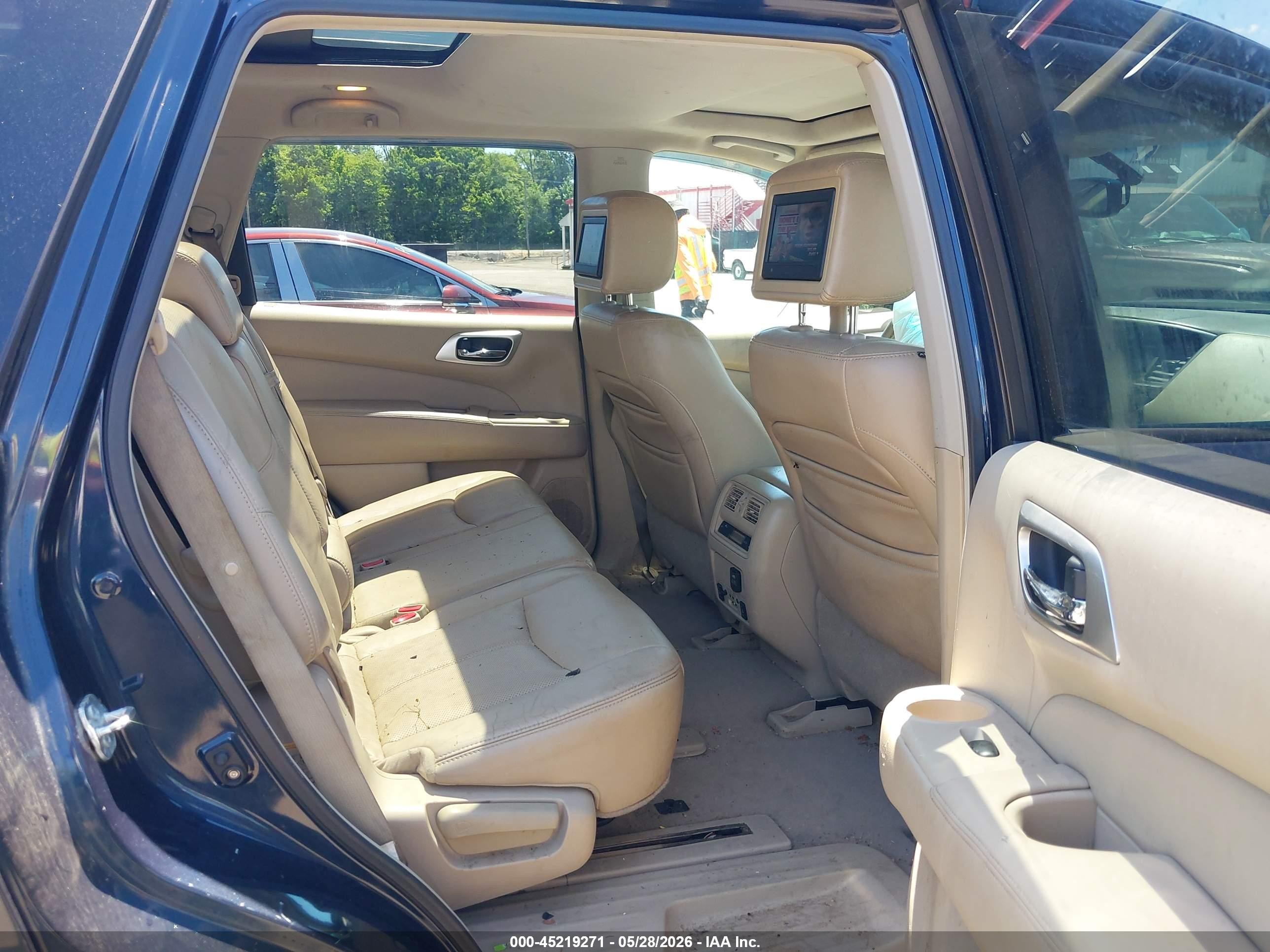 2013 Nissan Pathfinder Platinum Blue vin: 5N1AR2MM1DC642357