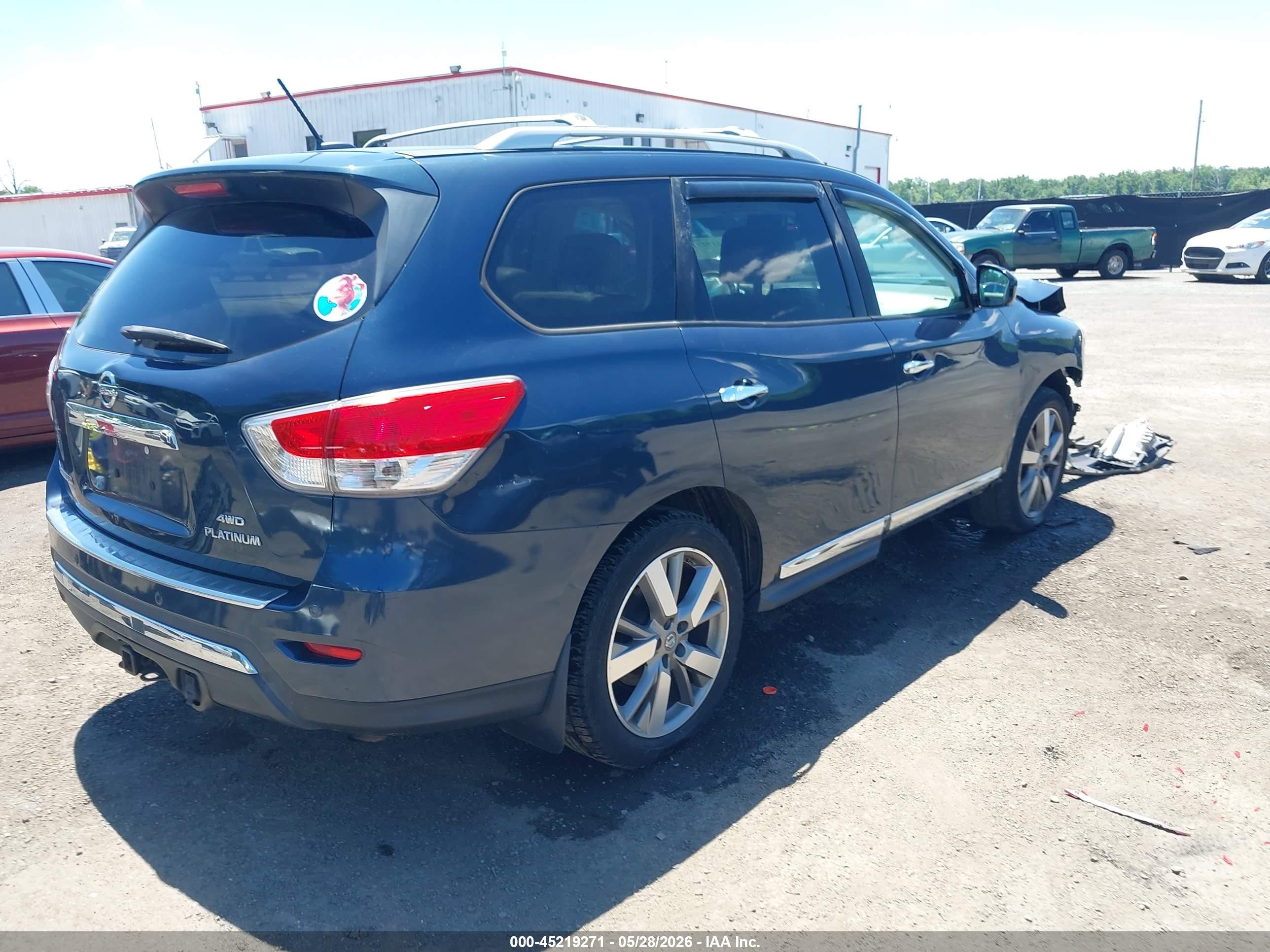2013 Nissan Pathfinder Platinum Blue vin: 5N1AR2MM1DC642357