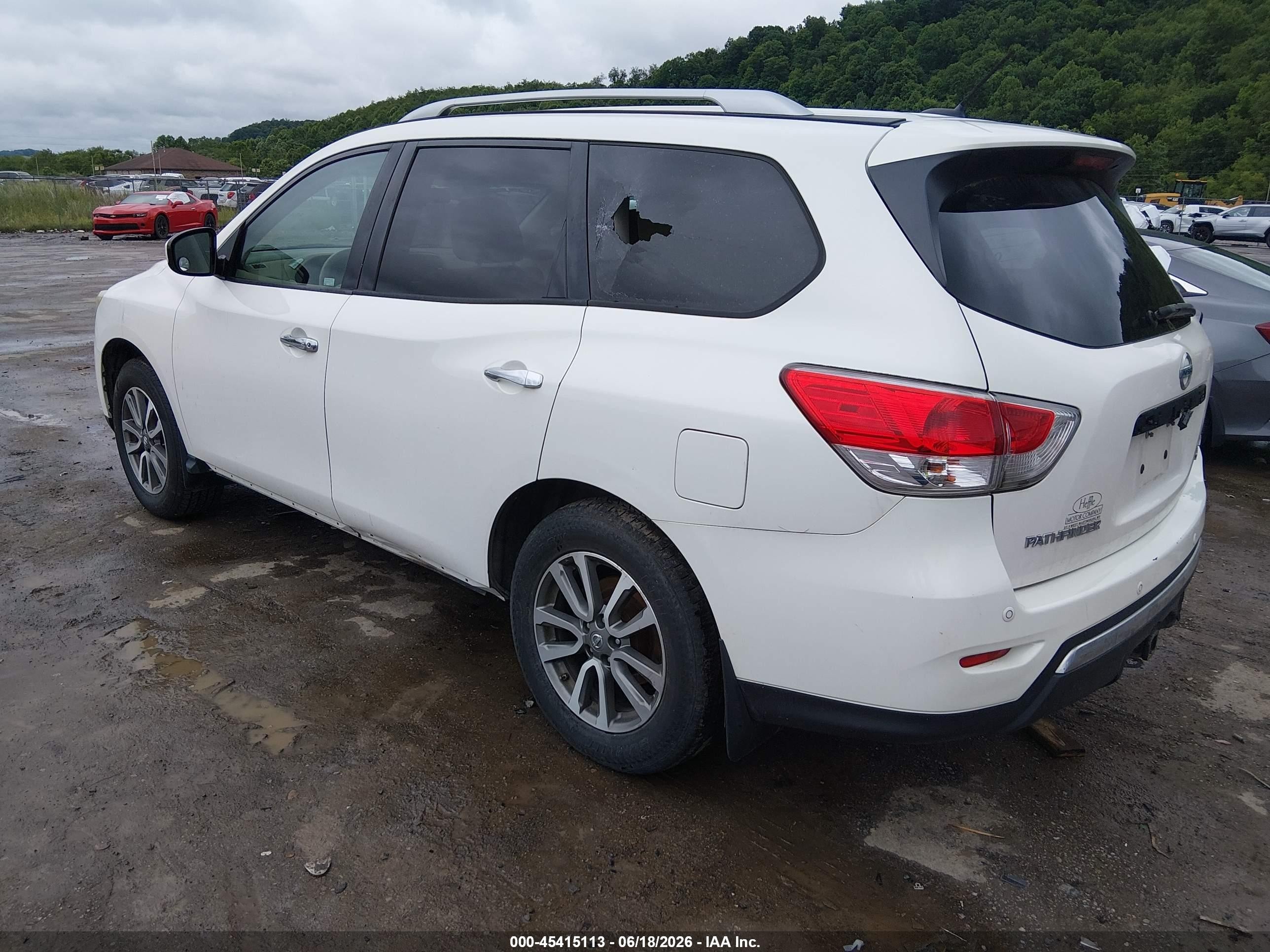 2013 Nissan Pathfinder Sv White vin: 5N1AR2MM1DC659112